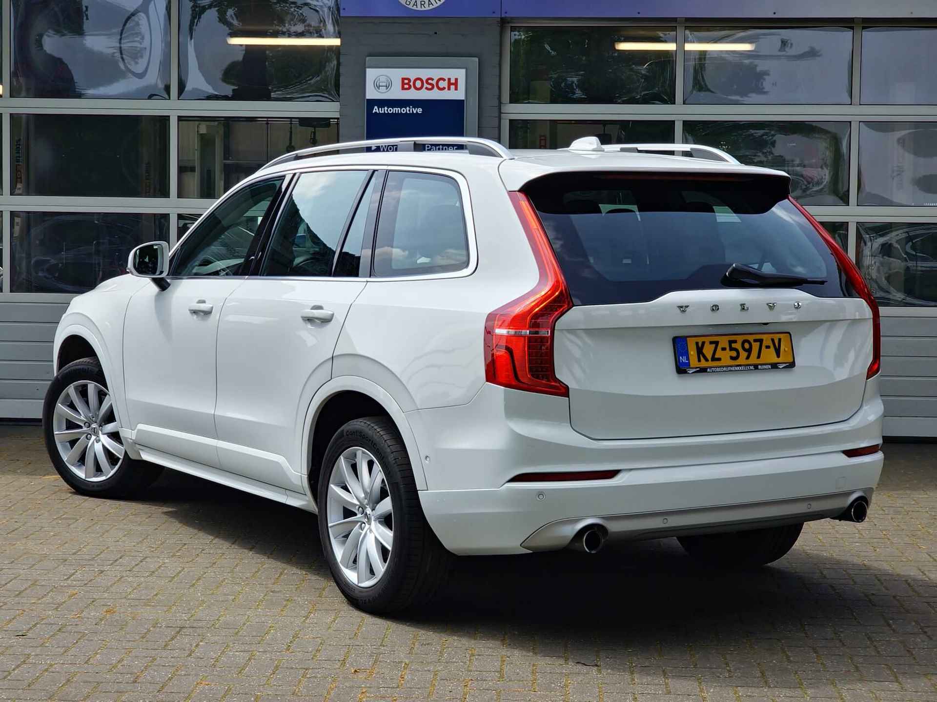 Volvo XC90 2.0 T5 AWD Momentum|7-persoons|Automaat|Leer|Led|19-inch|carplay|Camera| - 2/19