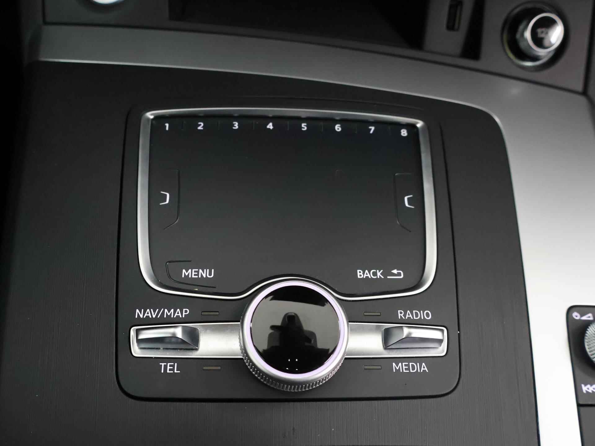 Audi Q5 55 TFSI e S edition | Quattro | 367pk | Matrix LED | Ele. Kofferdeksel | B&O Audio | Panodak | Ele. Stoelen | Digitaal dashboard | Keyless Go | Stoelverwarming | Navigatie | Luchtvering | - 25/50