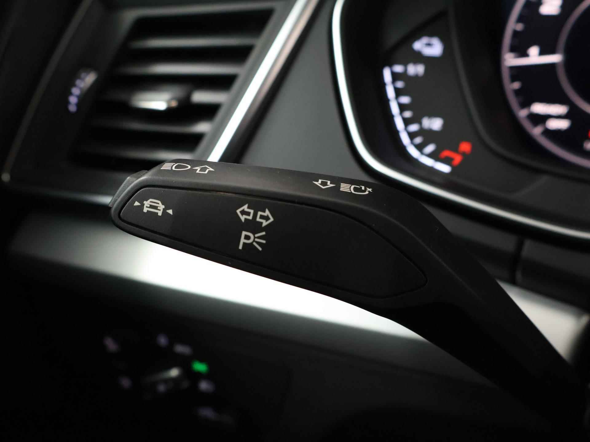 Audi Q5 55 TFSI e S edition | Quattro | 367pk | Matrix LED | Ele. Kofferdeksel | B&O Audio | Panodak | Ele. Stoelen | Digitaal dashboard | Keyless Go | Stoelverwarming | Navigatie | Luchtvering | - 36/50
