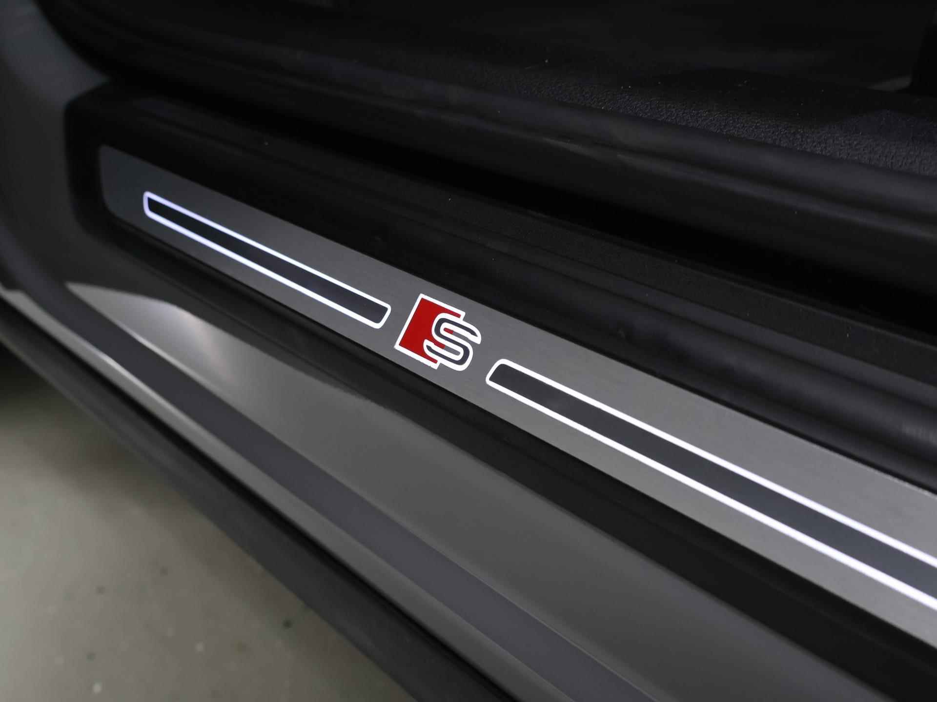 Audi Q5 55 TFSI e S edition | Quattro | 367pk | Matrix LED | Ele. Kofferdeksel | B&O Audio | Panodak | Ele. Stoelen | Digitaal dashboard | Keyless Go | Stoelverwarming | Navigatie | Luchtvering | - 49/50