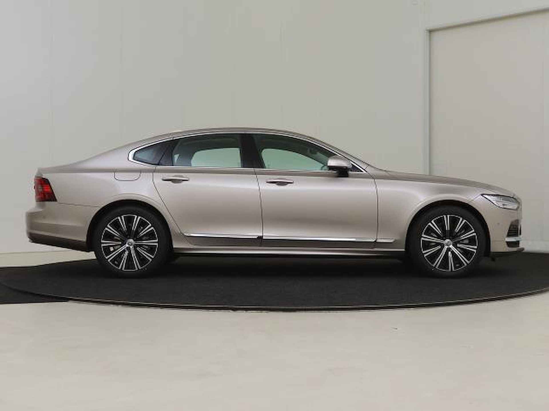 Volvo S90 T8 455PK AWD Ultimate Bright | Full Options! | B&W Audio | Luchtvering | Massage | 360º view - 2/15