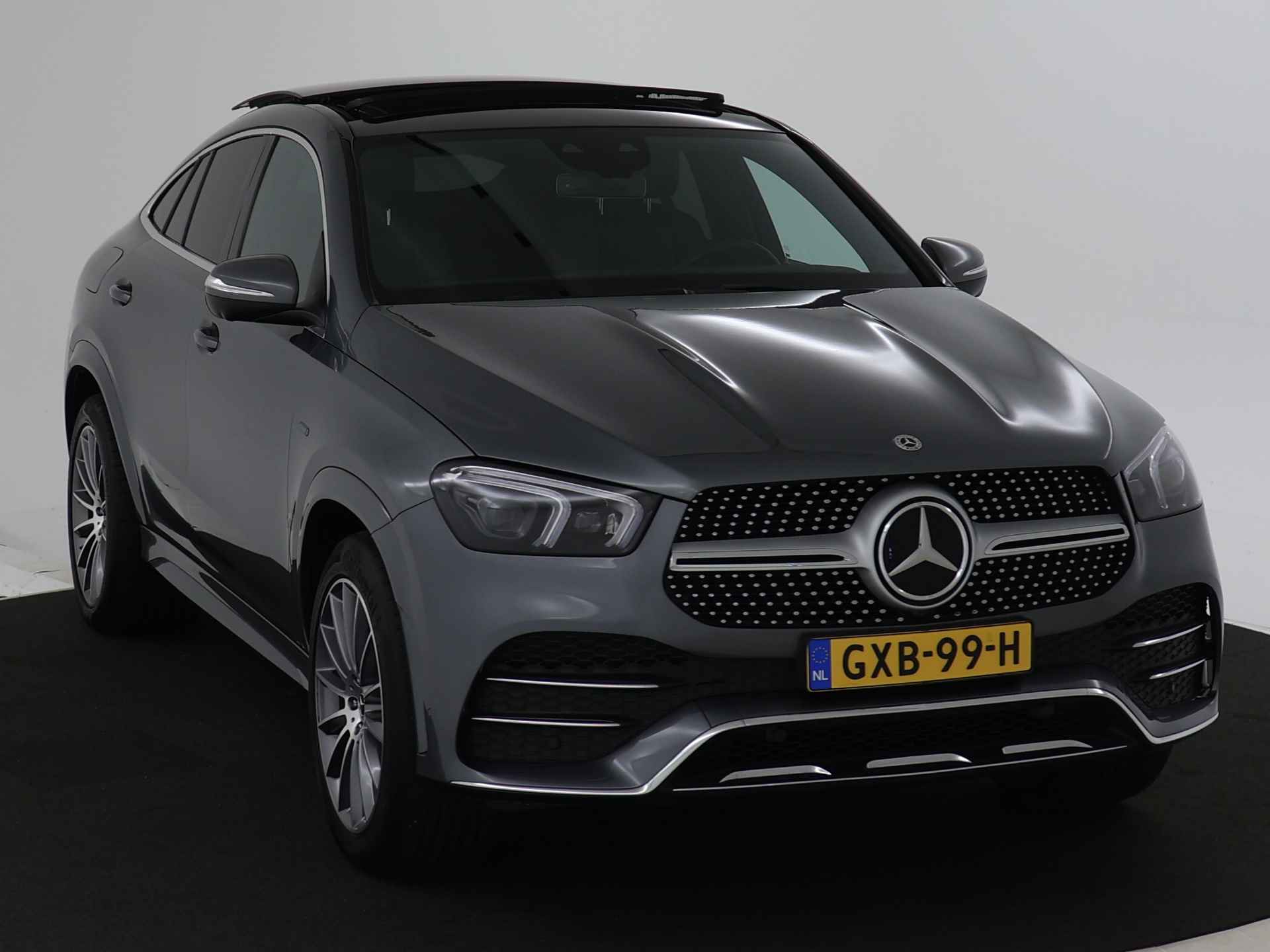 Mercedes-Benz GLE 350 e 4MATIC Premium Plus | Panorama Schuif-Kanteldak | Trekhaak | 21 Inch LM Velgen | Burmester Surround Sound systeem | Inclusief 24 maanden MB Certified garantie voor Europa. - 29/45