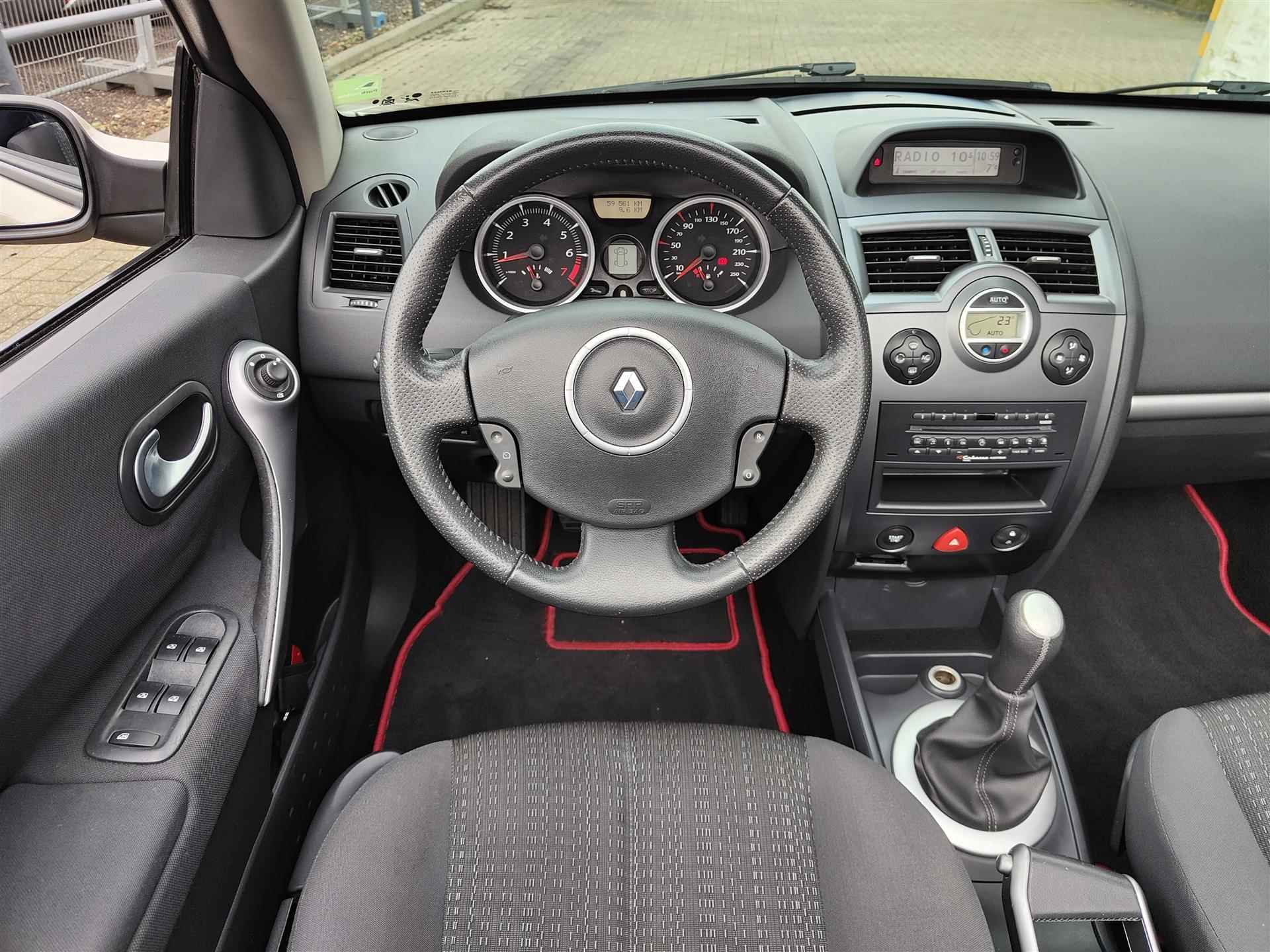 Renault Mégane Coupé-Cabriolet 1.6-16V Tech Line | Xenon | Cruise | Climate | PDC - 15/18