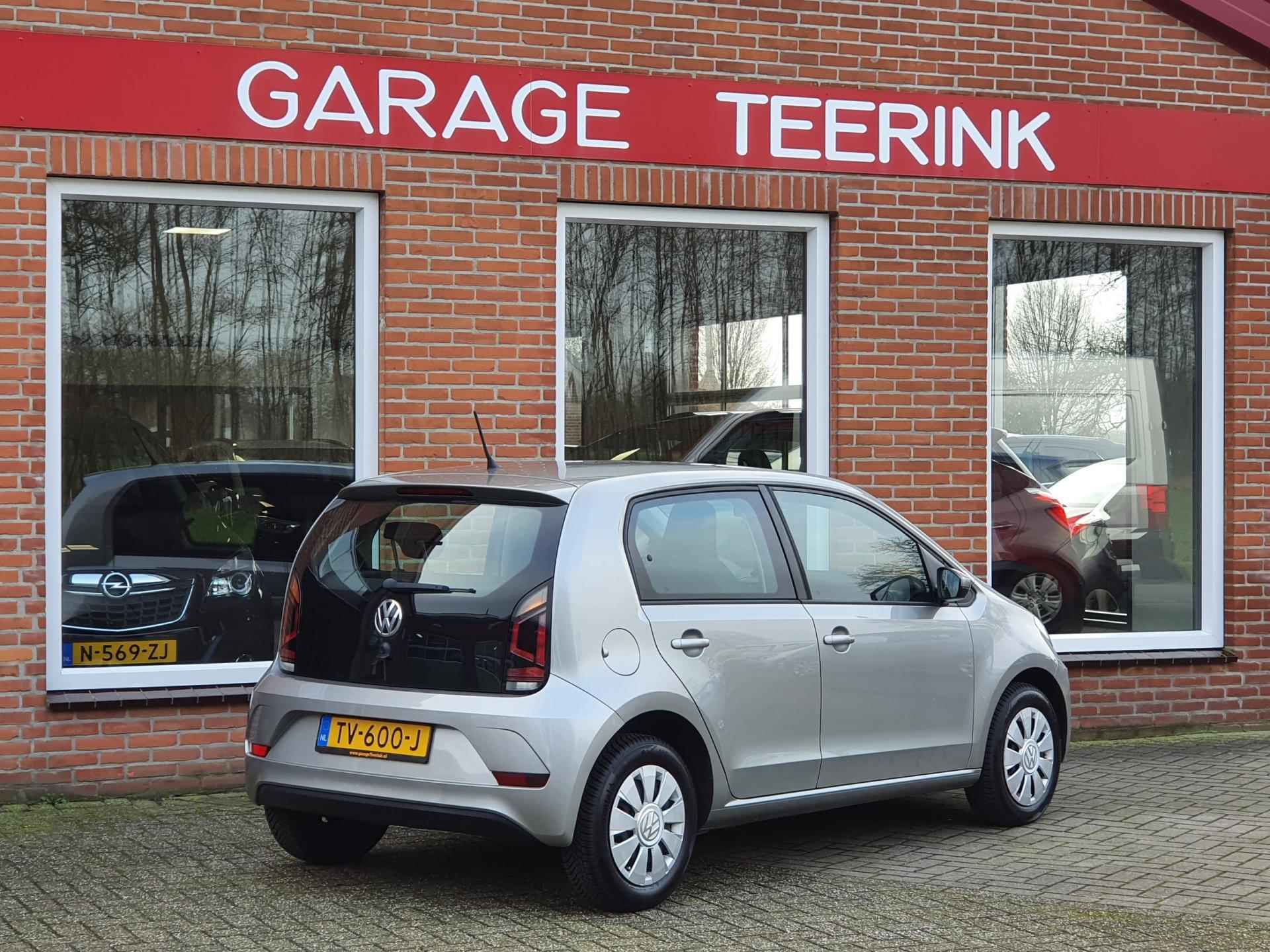 Volkswagen Up! 1.0 BMT take up! 60PK 5drs airco, navi, carkit, dab+, elektr.ramen RIJKLAAR - 4/17