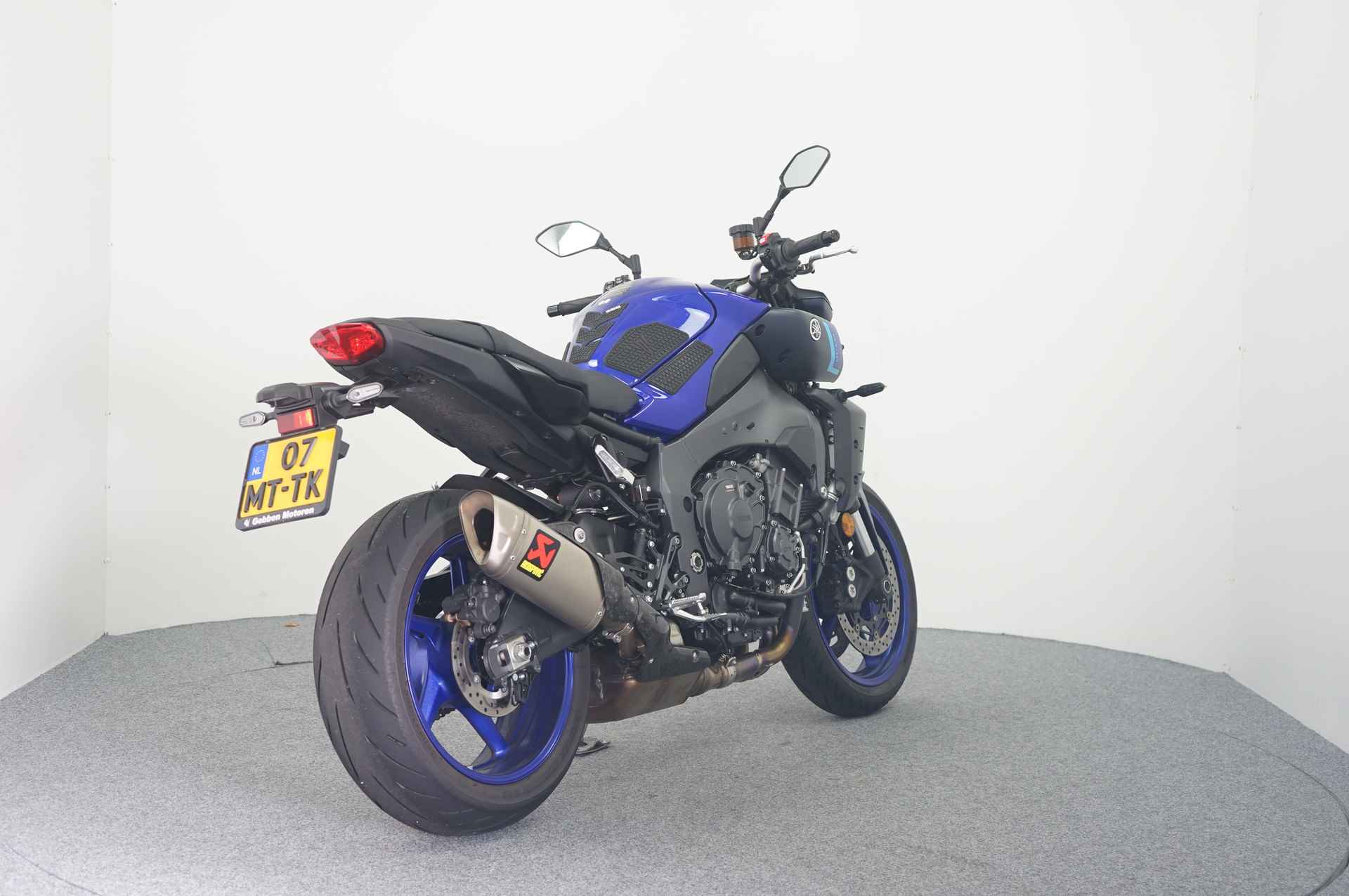 Yamaha MT-10 ABS - 8/13