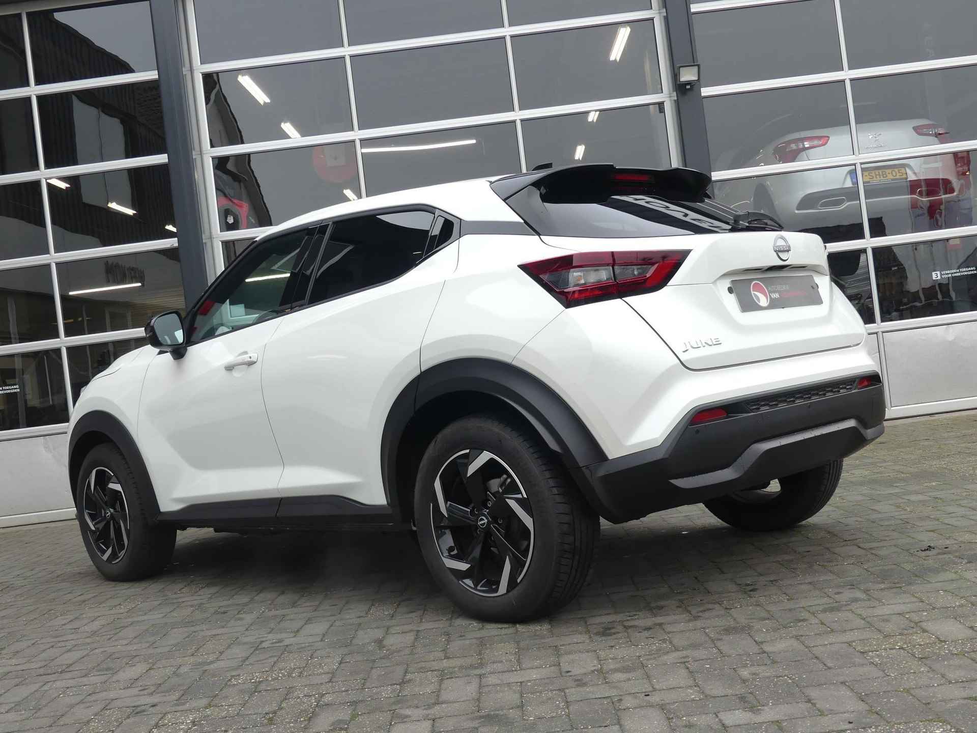 Nissan Juke 1.0 DIG-T N-Connecta Cold Pack *10 jaar garantie - 34/36