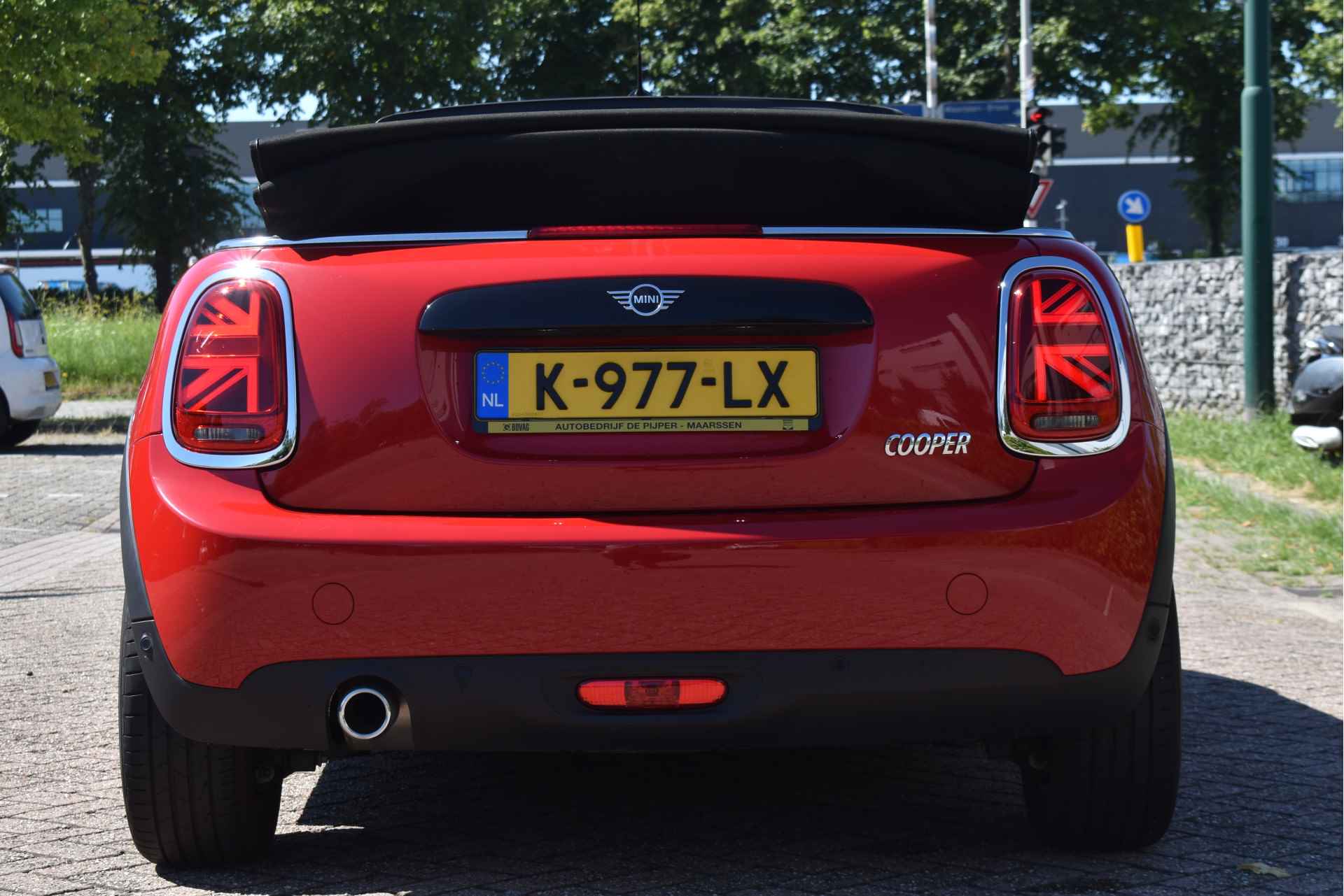 MINI Cabrio 1.5 Cooper Chili | Stoelverw. | Navi | Lm. velgen | Cruise control | Onderhoudshistorie - 9/50