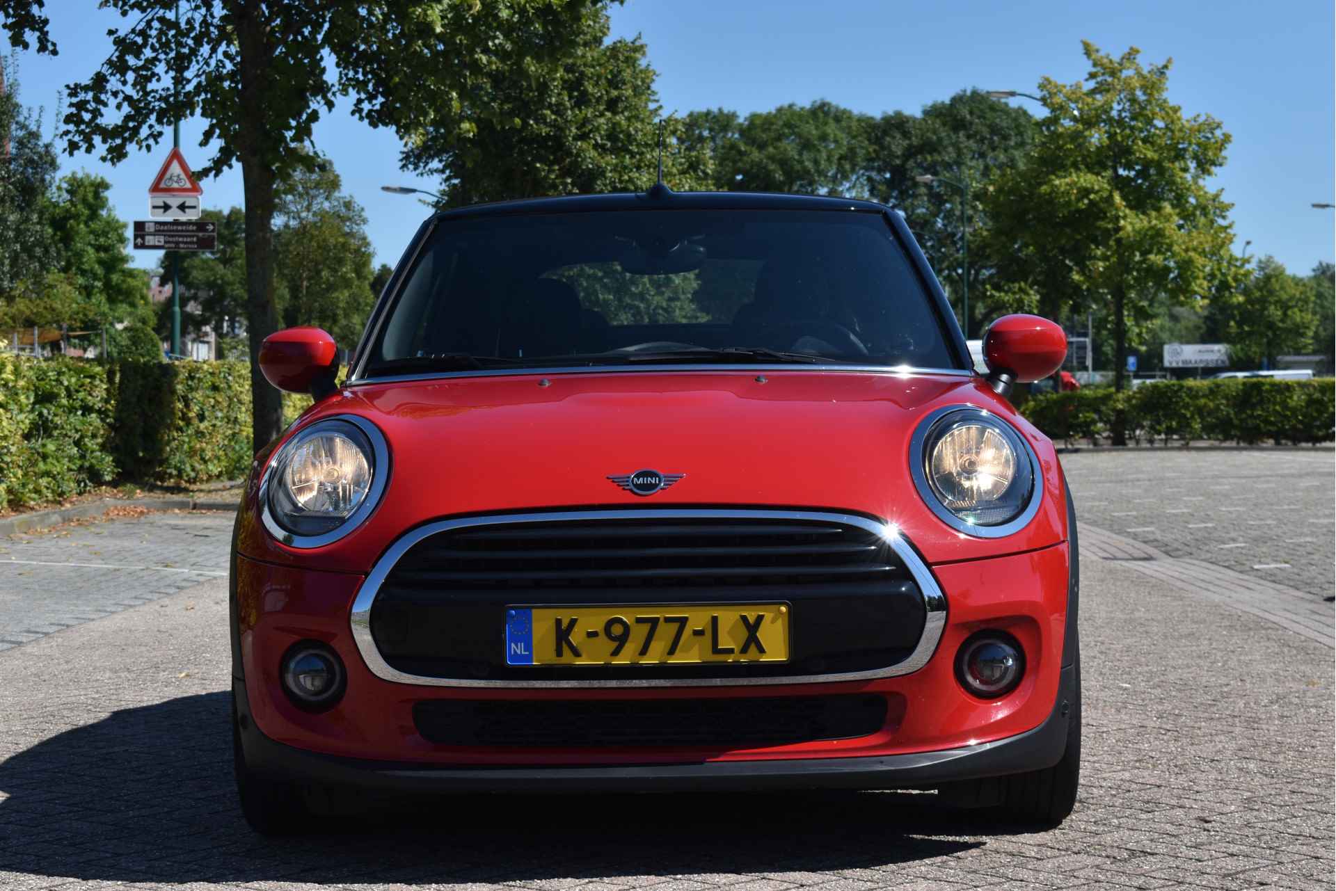 MINI Cabrio 1.5 Cooper Chili | Stoelverw. | Navi | Lm. velgen | Cruise control | Onderhoudshistorie - 47/50