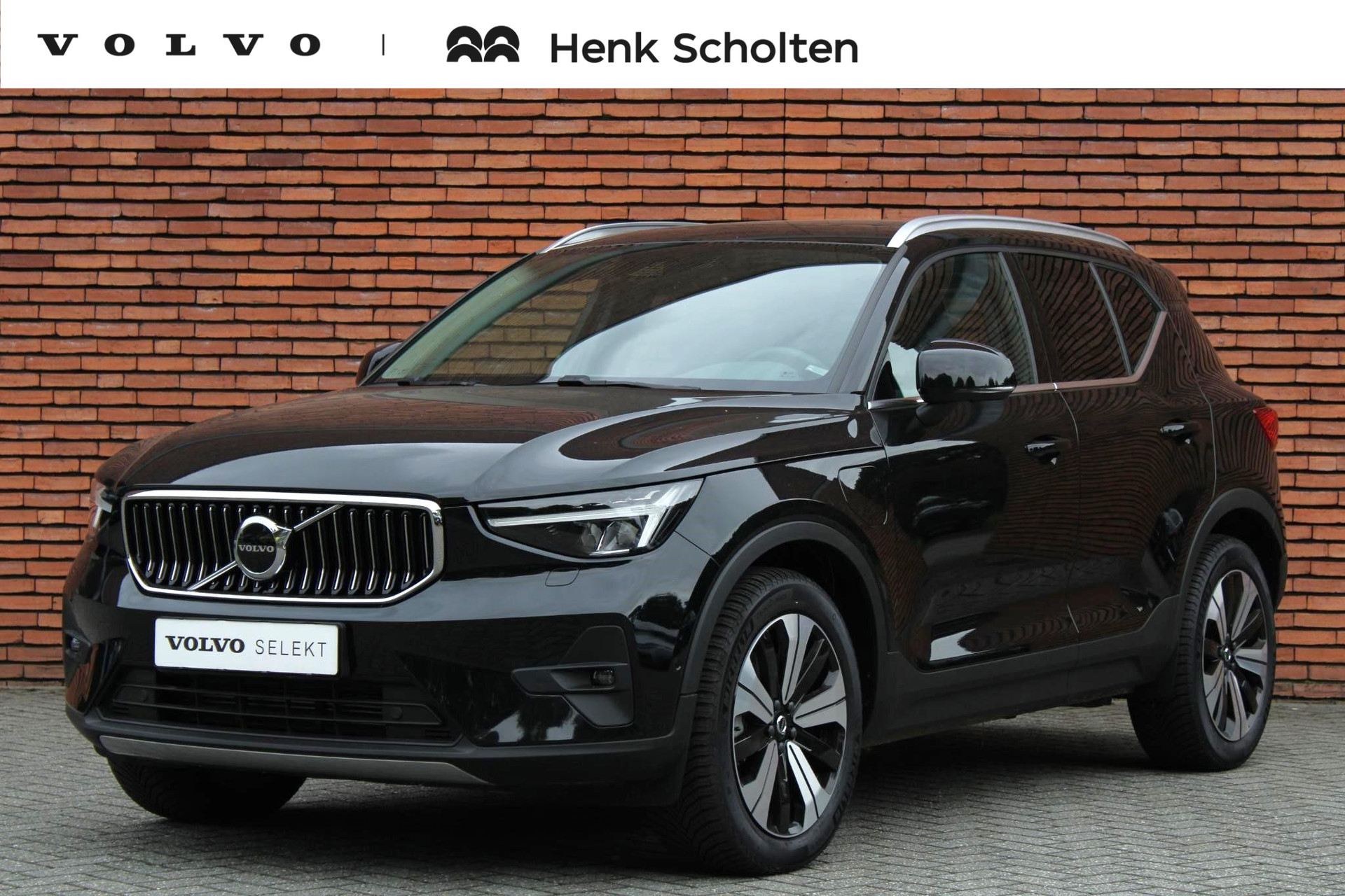 Volvo XC40 T5 AUT7 262PK Ultimate Bright | Semi-elektrische trekhaak | All-Season Banden | Panoramadak | Parkeercamera | Lederen Bekleding | Elektrisch Verstelbare Voorstoelen | BLIS | Harman Kardon Audiosysteem | Navigatie | Elektrisch Verwarmbare Voorstoelen