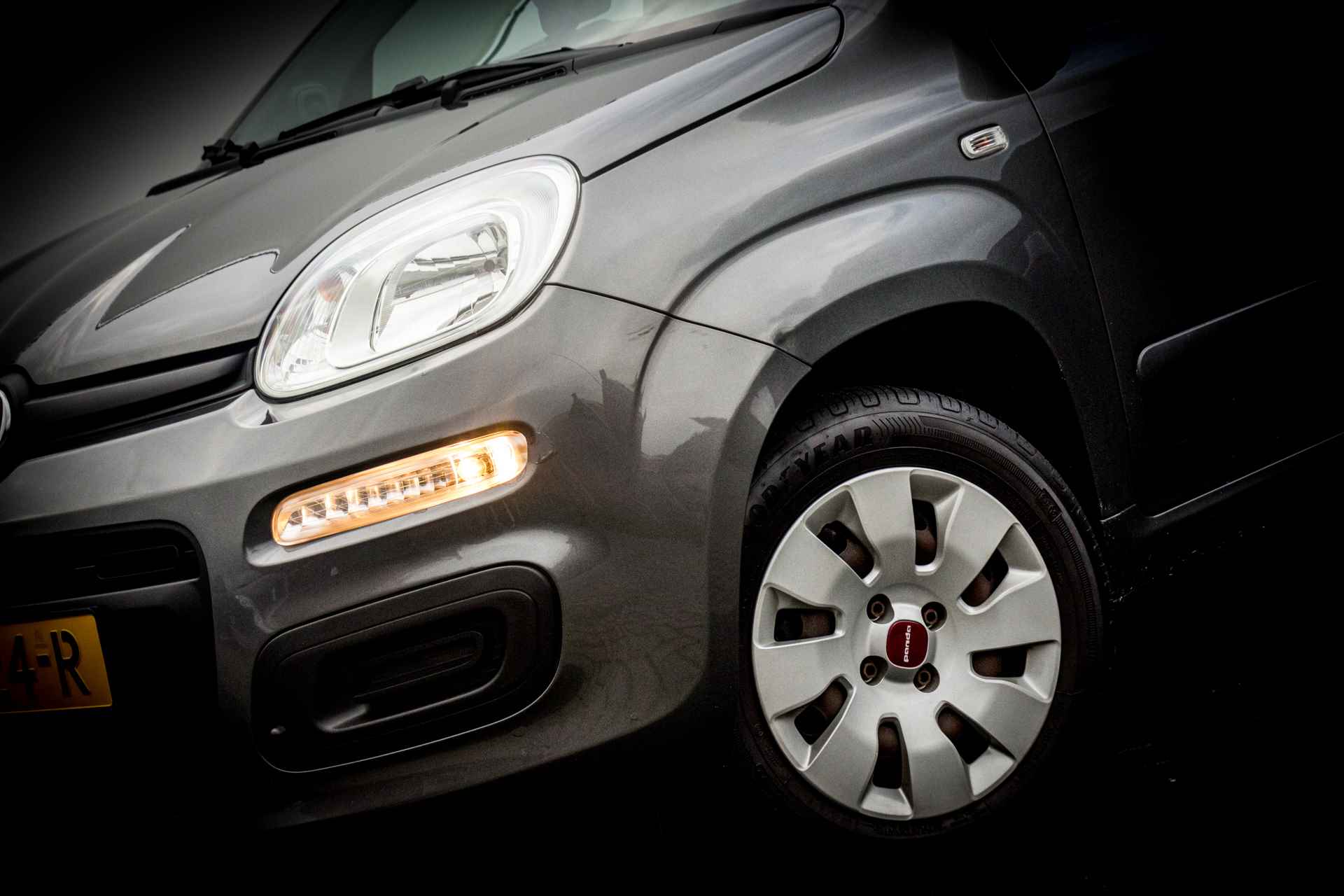 Fiat Panda 0.9 TwinAir Lounge Automaat . | PDC Achter| Trekhaak | Airco | CR Control | Hoge zit | - 9/26