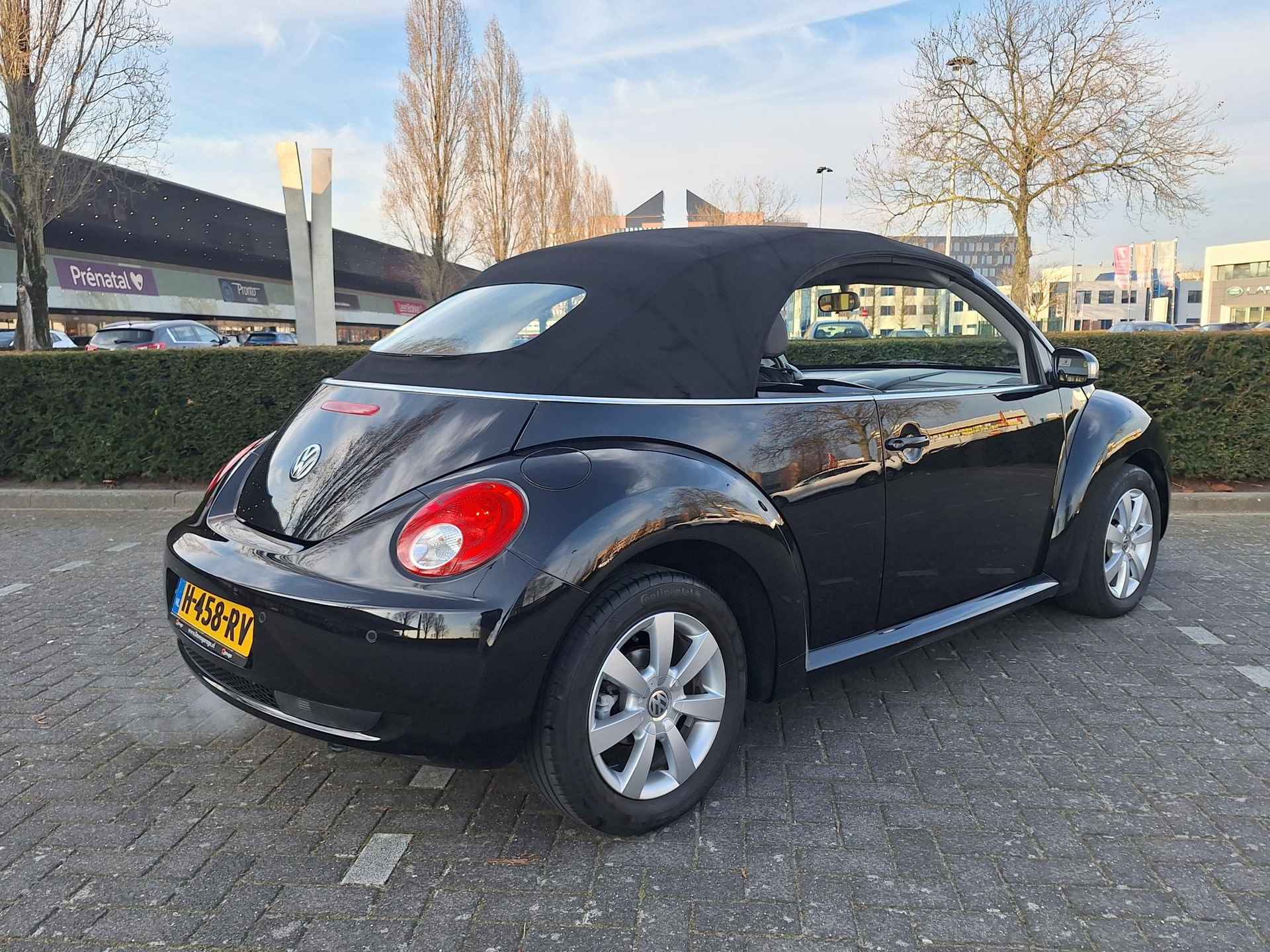 Volkswagen New Beetle Cabriolet 1.6 Trendline | Inclusief nieuwe apk | Elektrische kap | Airco | Stoelverwarming | paar schoonheidsfoutjes | Rijdt goed | Zonder Garantie | - 31/37