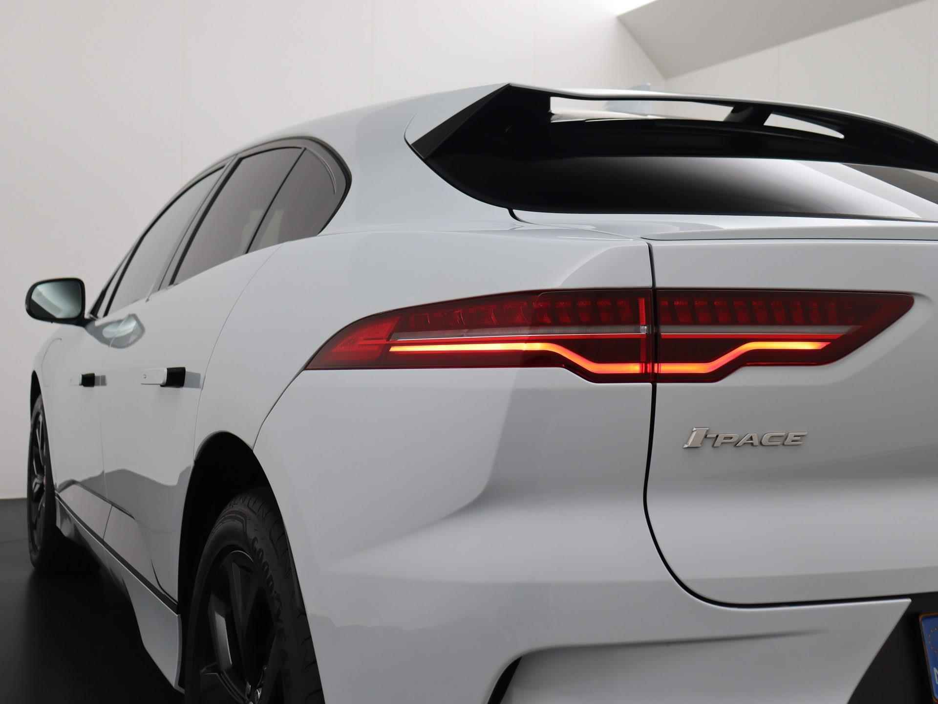 Jaguar I-PACE EV400 HSE VAN 30.900,- VOOR 27.877 EINDEJAARSVOORDEEL: 3.023,- | ORIG. NL. NAP KM. - 12/42