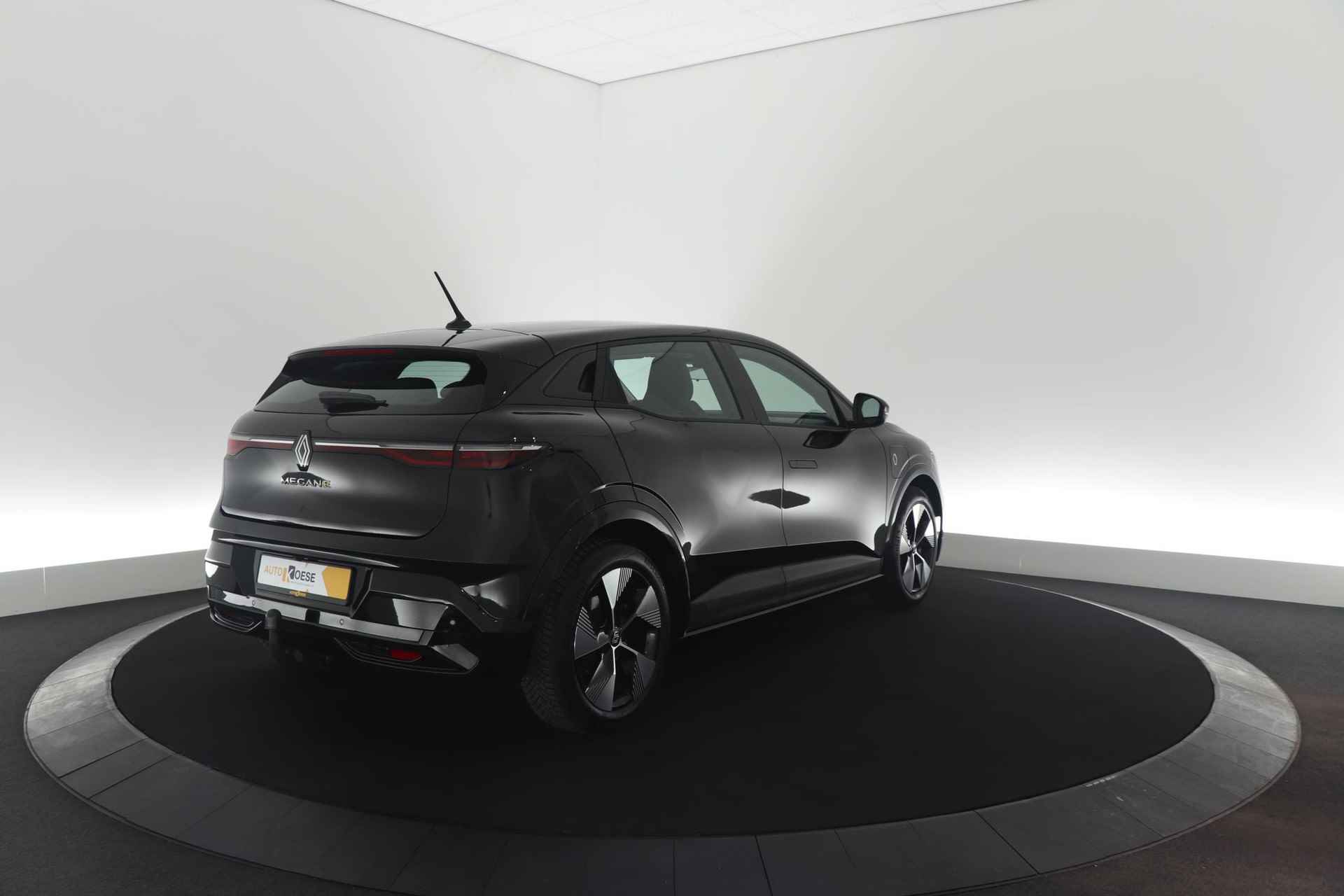 Renault Megane E-Tech EV40 Boost Charge Equilibre | Trekhaak | Pack Winter | Camera | Apple Carplay | Parkeersensoren - 7/69