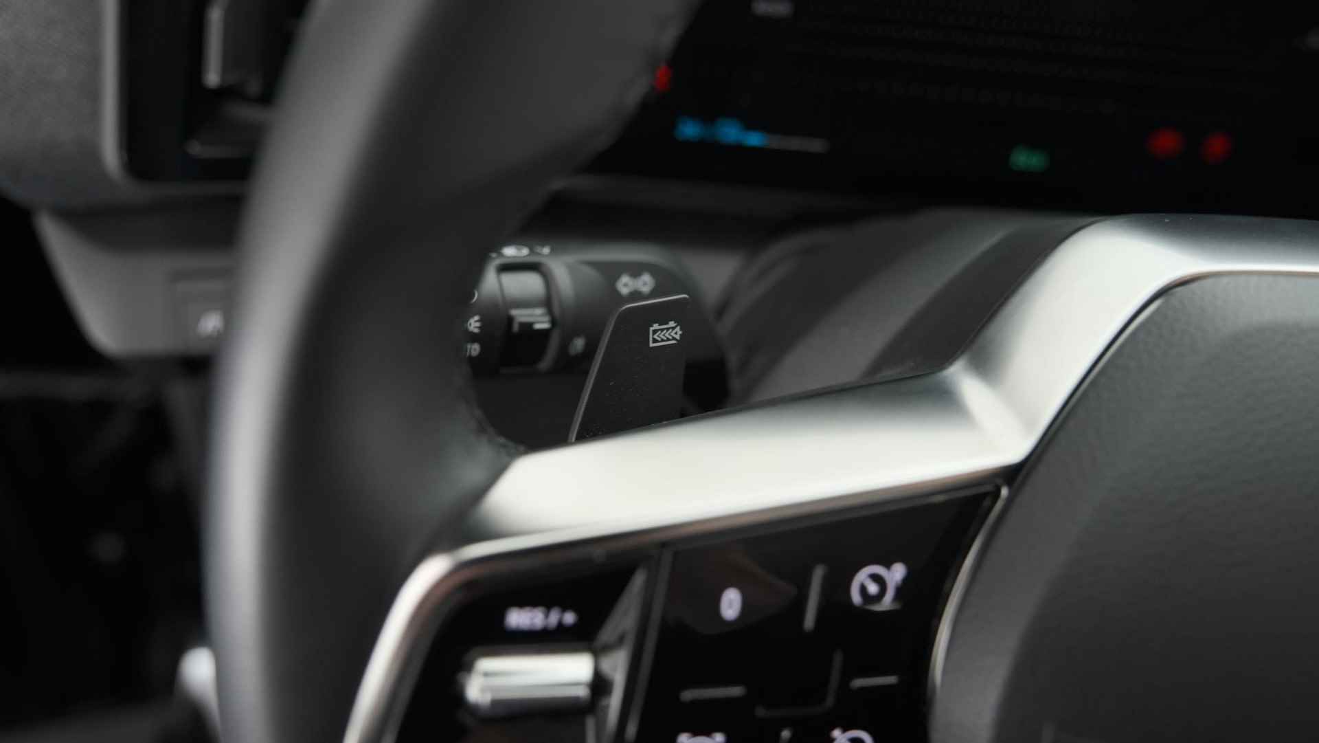 Renault Megane E-Tech EV40 Boost Charge Equilibre | Trekhaak | Pack Winter | Camera | Apple Carplay | Parkeersensoren - 37/69
