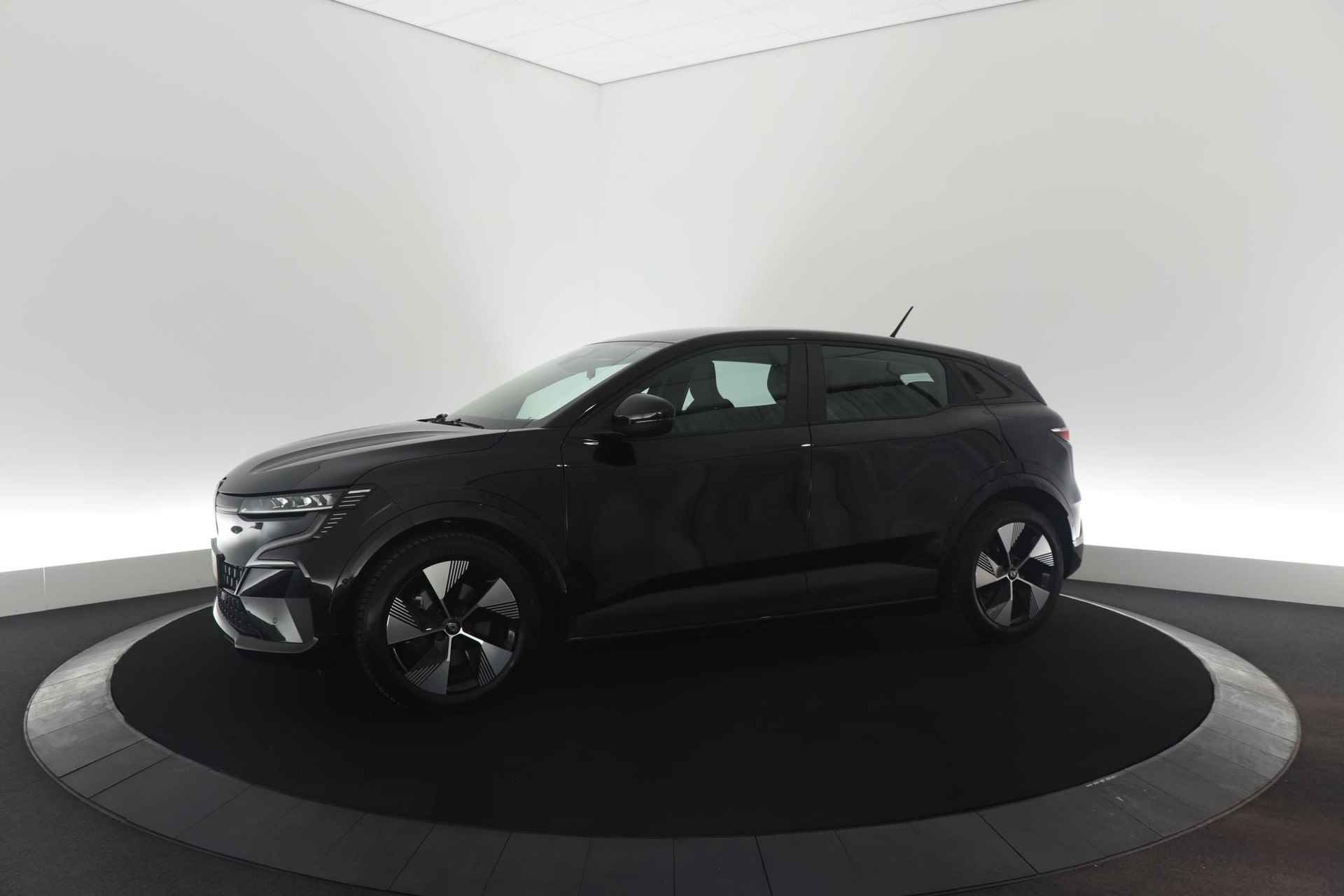 Renault Megane E-Tech EV40 Boost Charge Equilibre | Trekhaak | Pack Winter | Camera | Apple Carplay | Parkeersensoren - 62/69