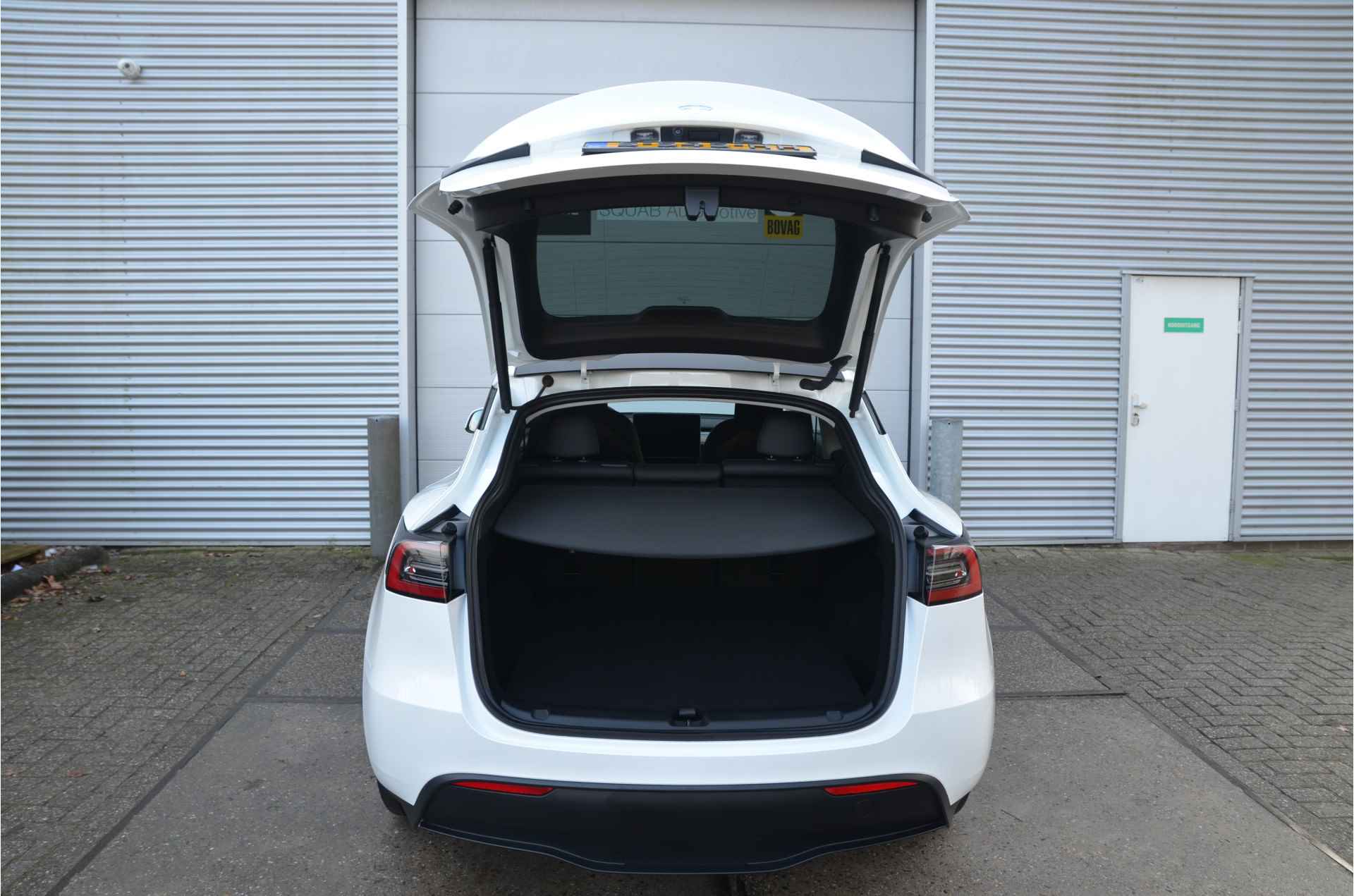 Tesla Model Y Long Range AWD 75 kWh Enhanced AutoPilot+FSD (twv 7.500,-) - 33/35