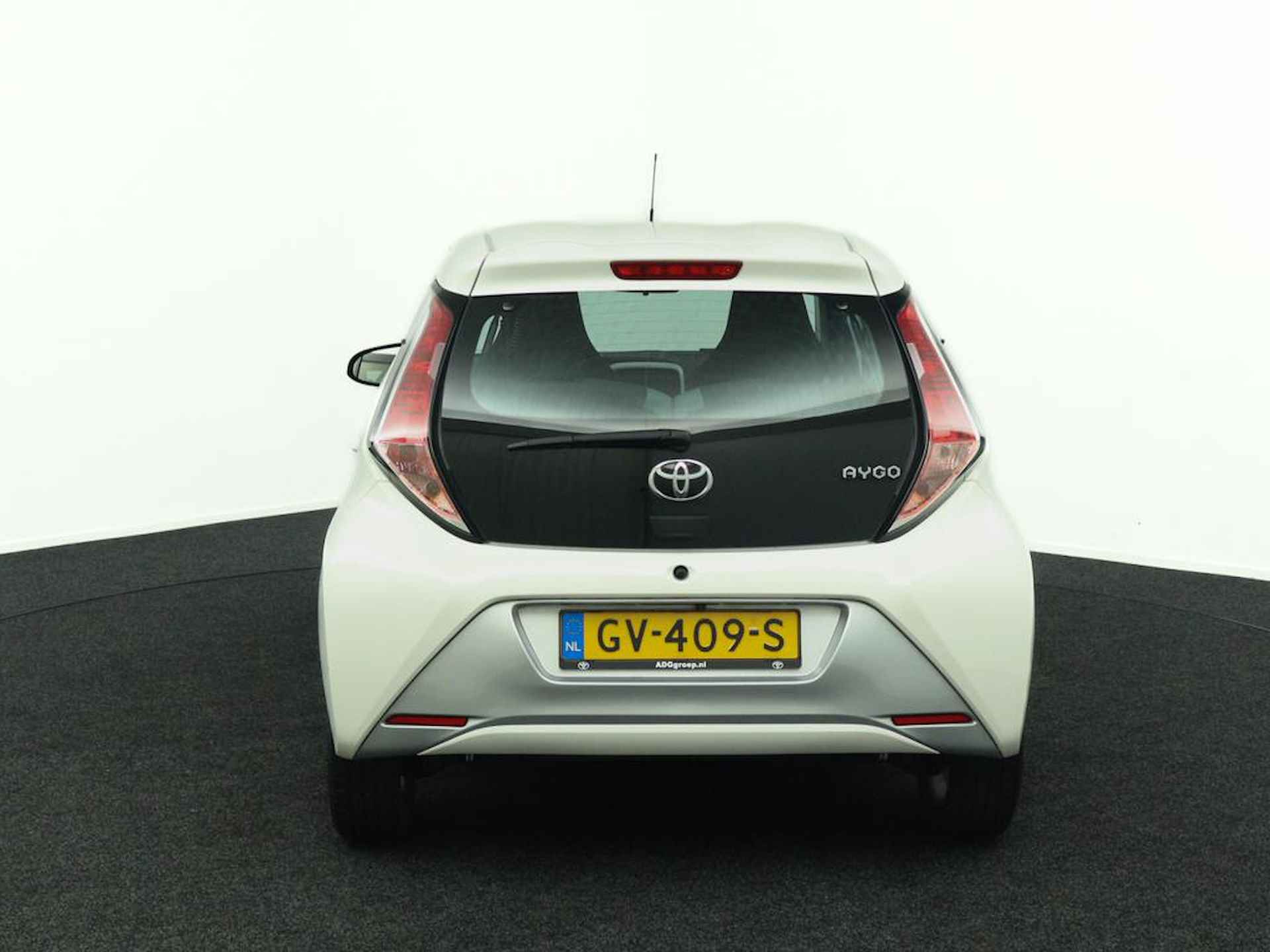 Toyota Aygo 1.0 VVT-i x-pure | Lichtmetalen Velgen | Achteruitrijcamera | Airco | - 9/47