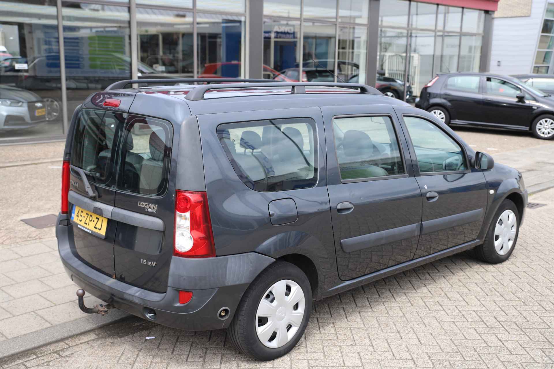 Dacia Logan MCV 1.6-16V /7-persoons/ LPG-3/ Airco/€56 per mnd/Cruise - 32/39