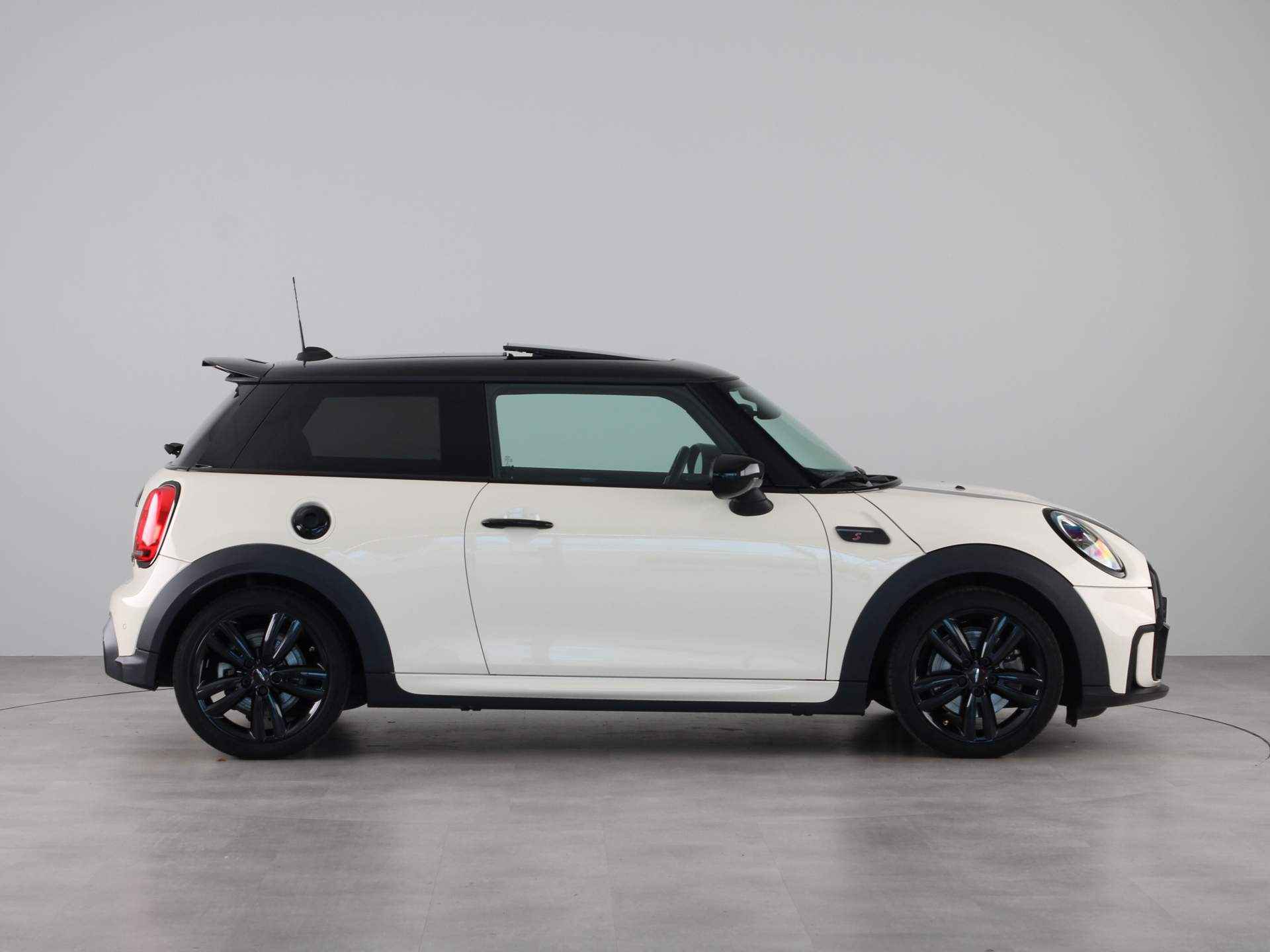 MINI 3-deurs Cooper S JCW-Trim Aut. - 10/26