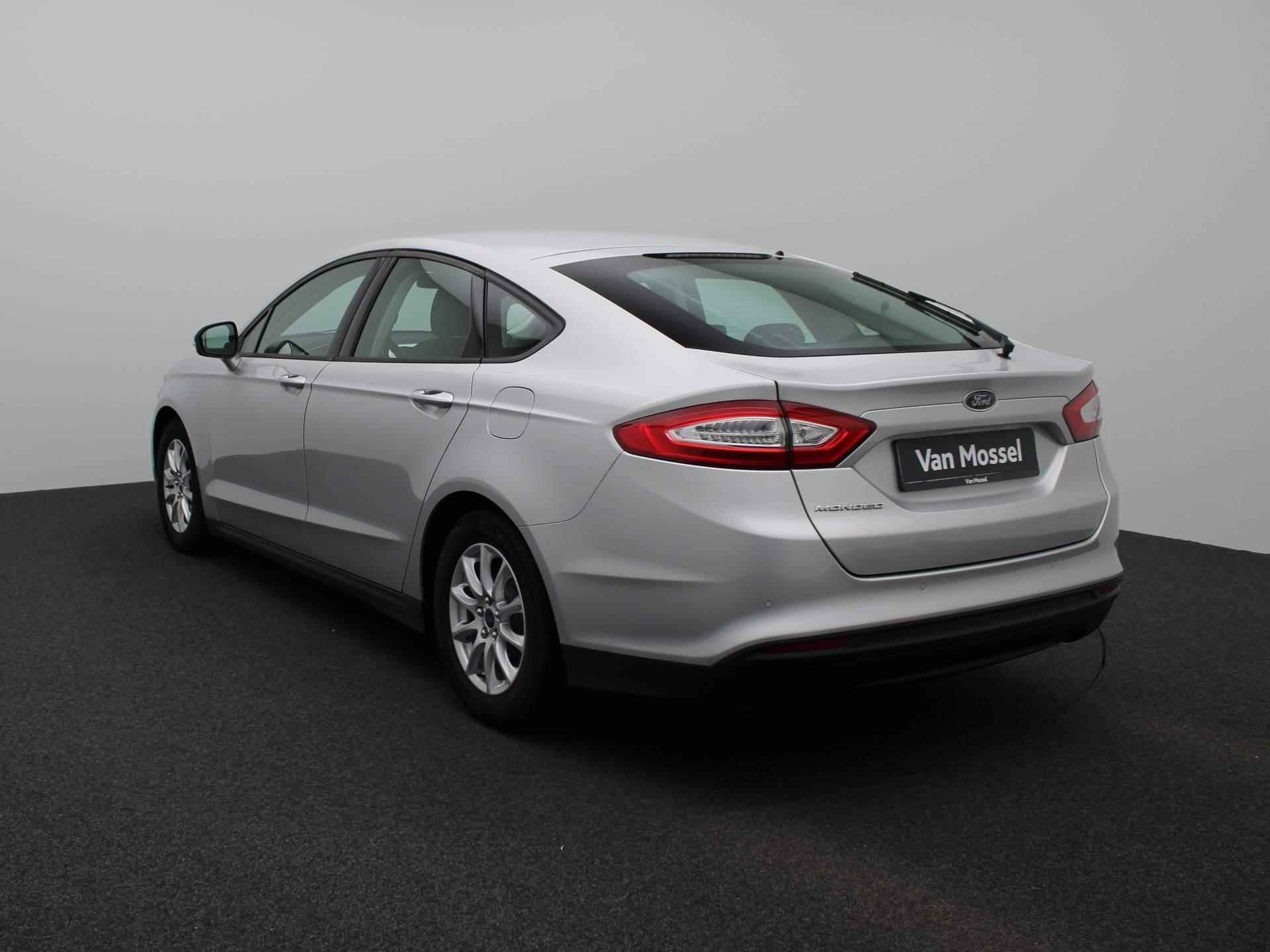 Ford Mondeo 2.0 TDCi Trend | 150 pk | Navigatie | Parkeersensoren voor & achter | Winterpakket | - 2/40