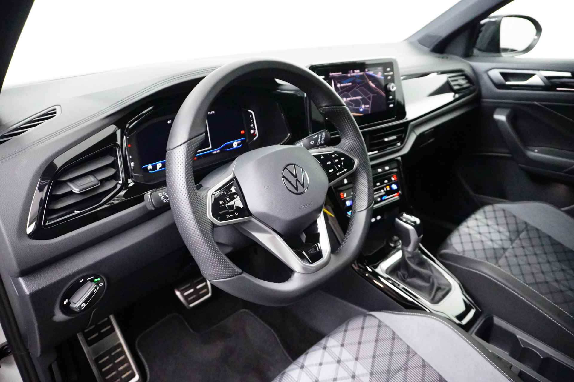 Volkswagen T-Roc 1.5 TSI 150 pk R-Line 7-DSG | Trekhaak | Led koplampen | Navigatie | Achteruitrijcamera | - 20/32