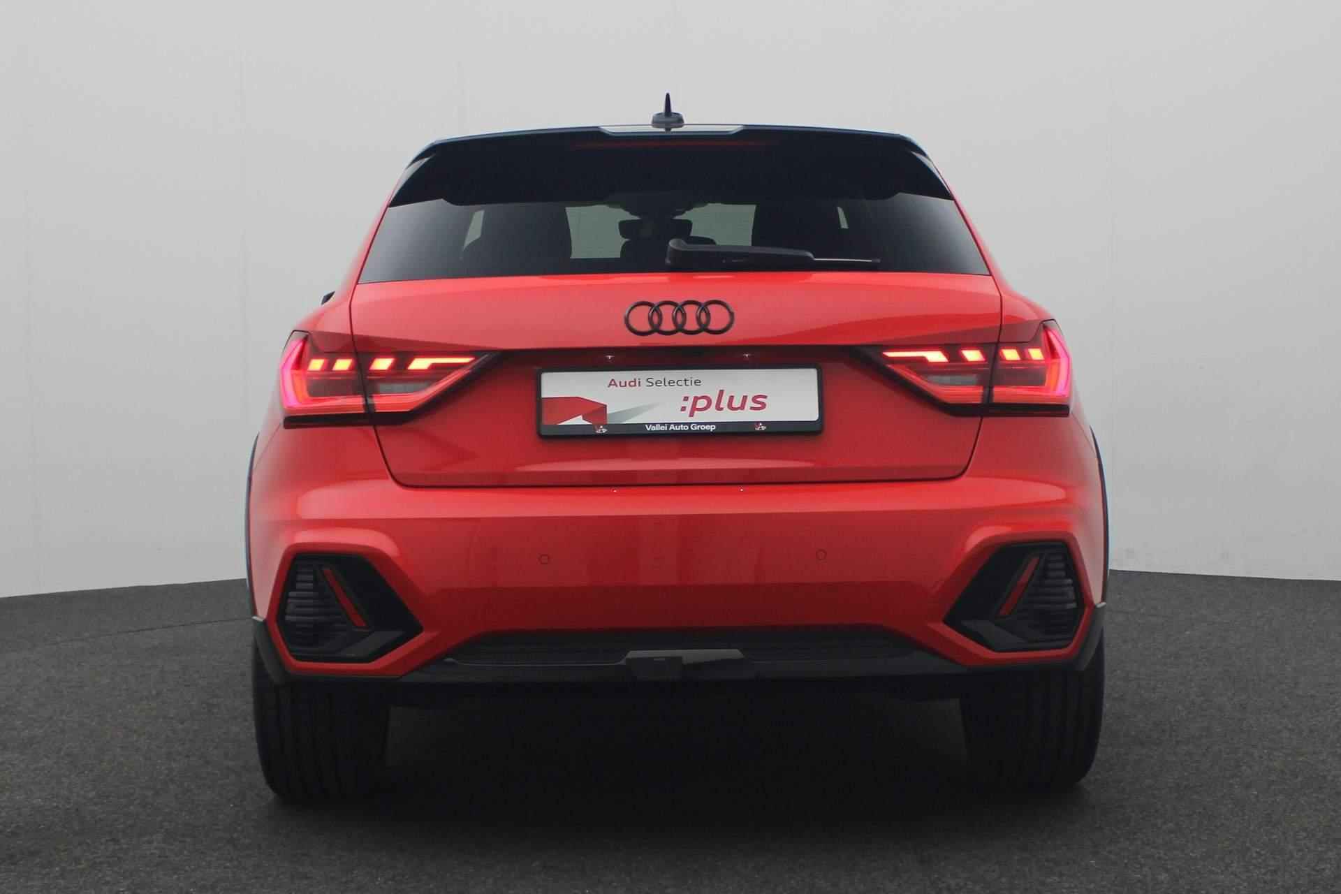 Audi A1 citycarver 35 TFSI 150PK S-tronic Advanced Edition | S-Line int. | Adaptief onderstel | Bang & Olufsen | Leder/alcantara | Navi | Full LED | ACC | Keyless | Camera | 18 inch - 20/41