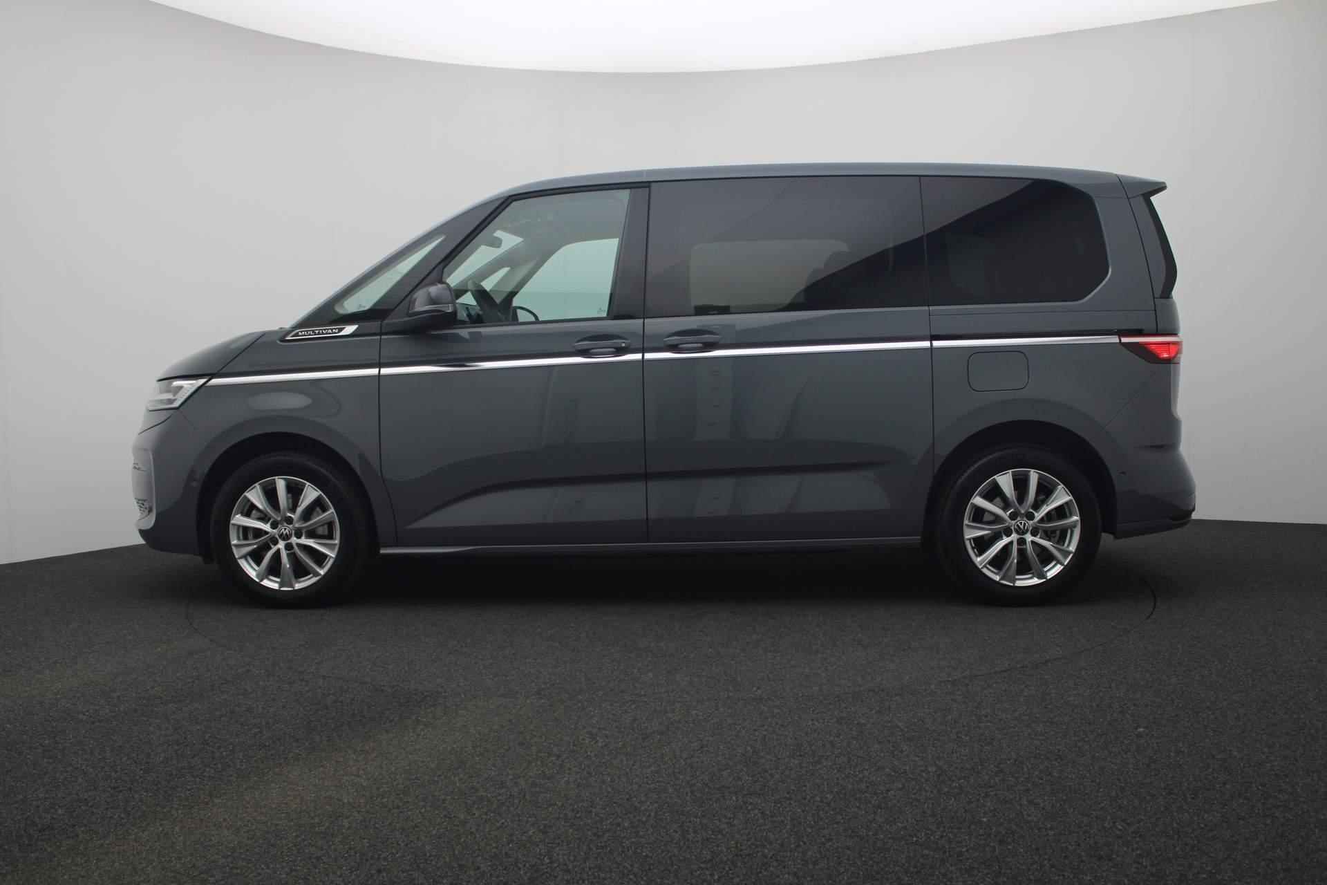 Volkswagen Multivan 7 pers. 1.4 218PK DSG eHybrid L1H1 Style | Trekhaak | Elektr. schuifdeuren | IQ Light | Parkeersensoren voor/achter | Navi | Leder/alcantara - 22/48