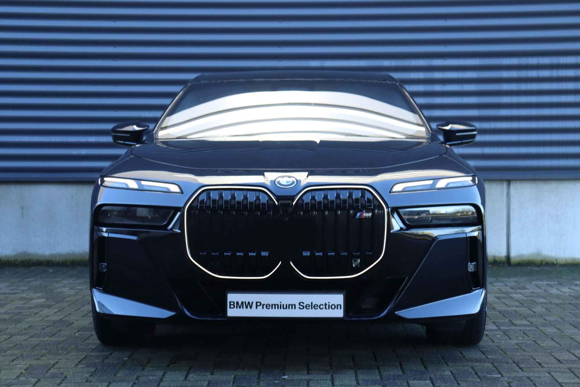 BMW 7-serie M760e xDrive | High Executive | M Performance Pack | Trekhaak | Executive Drive Pro | Innovation Pack | Sky Lounge | Elektr. Deuren | Active Steering | Bowers & Wilkins Diamond Surround Sound | 21''LMV - 3/47