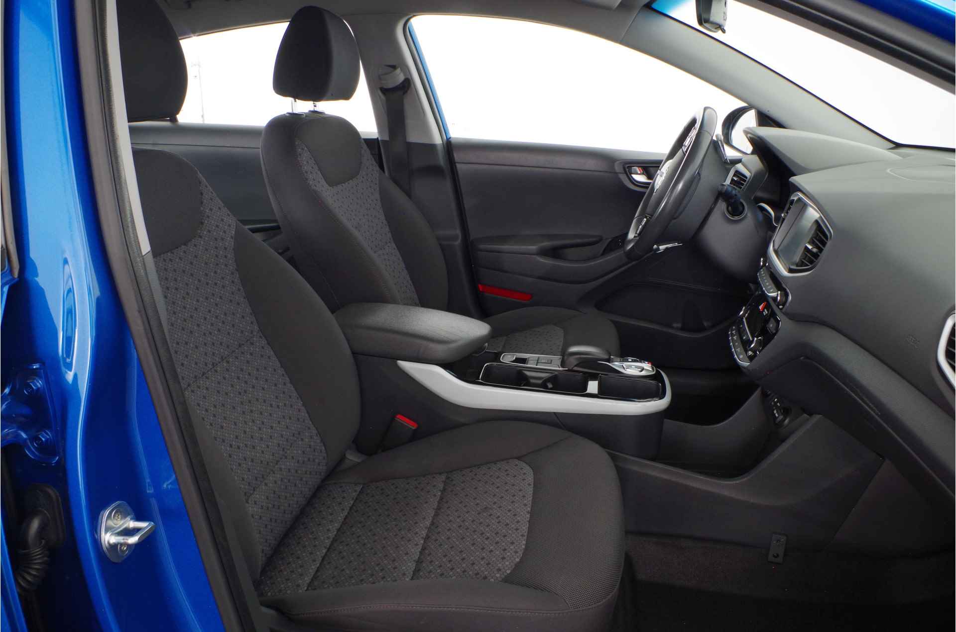 Hyundai IONIQ Comfort EV > 120pk/Cruise control adaptief/camera/Marina Blue - 10/21