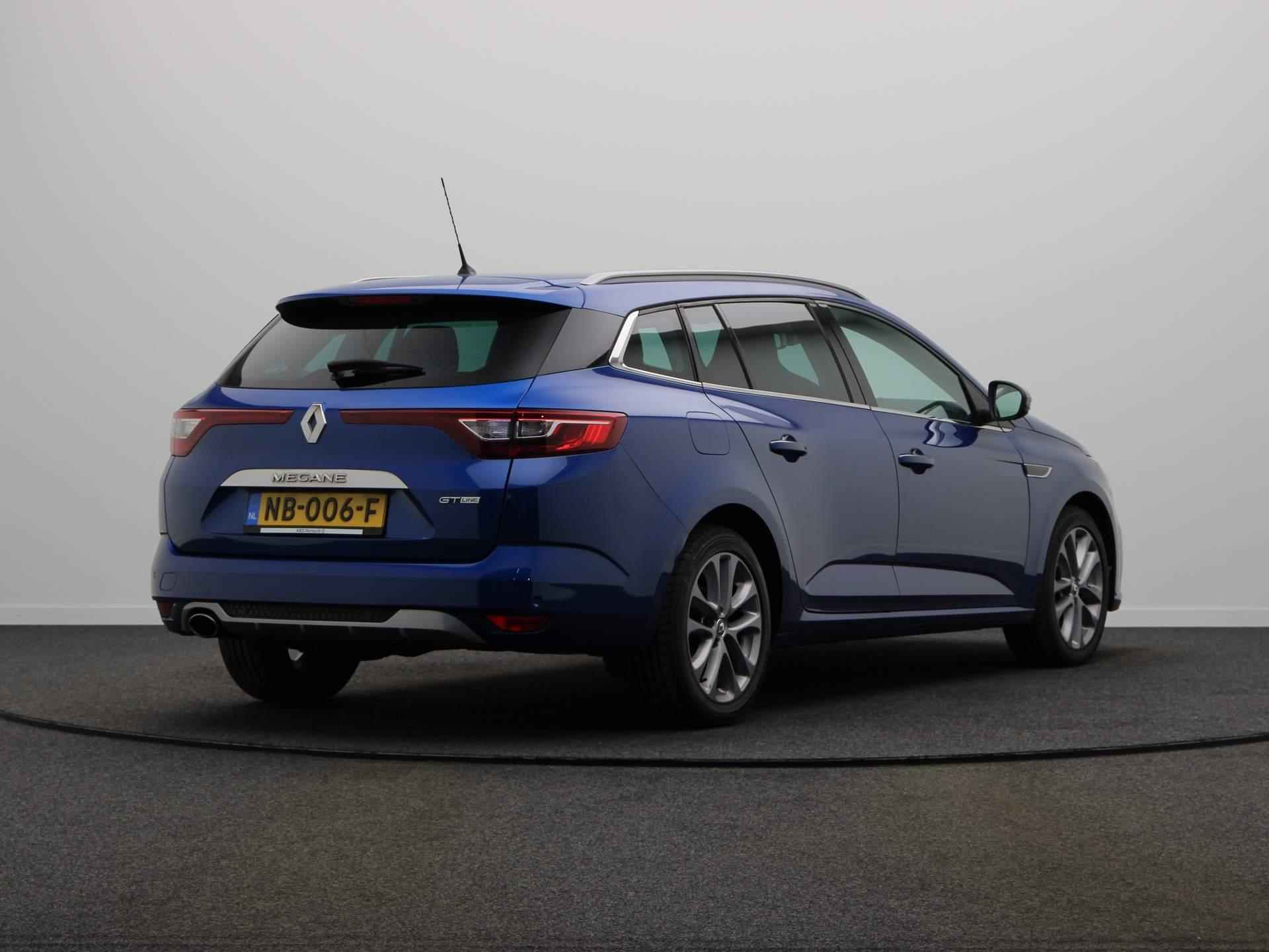 Renault Mégane Estate TCe 130pk GT-Line | Sportstoelen | BOSE Premium audio | Achteruitrijcamera | Parkeersensoren voor/achter | - 11/53