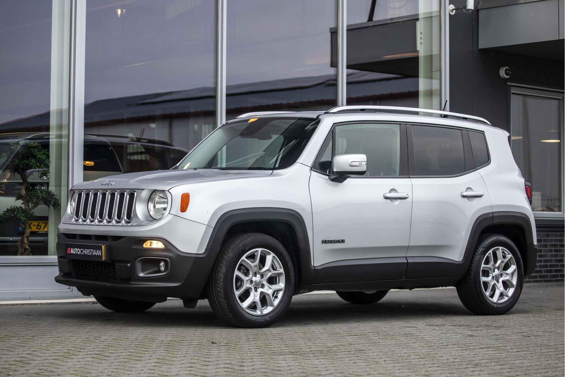 Jeep Renegade 1.4 MultiAir Limited | Trekhaak | NL Auto | Navi - 13/35