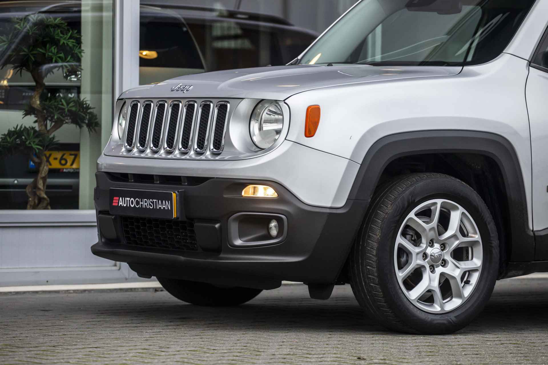 Jeep Renegade 1.4 MultiAir Limited | Trekhaak | NL Auto | Navi - 14/35