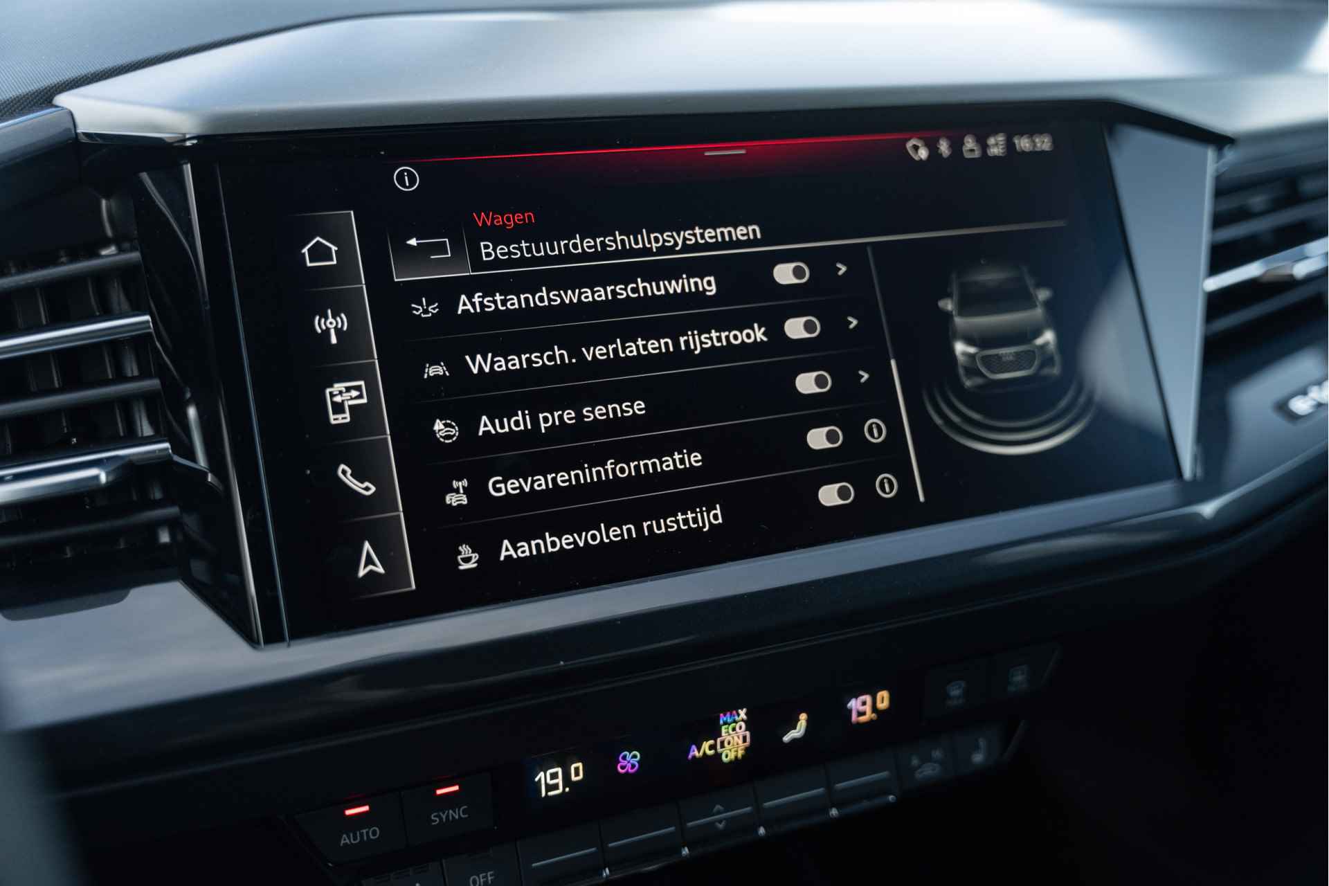 Audi Q4 Sportback e-tron 40 204PK S edition | 21" Velgen | SONOS | Head-Up Display | Adaptive Cruise Control | Optiekpakket Zwart | Privacy Glass | Matri - 34/40