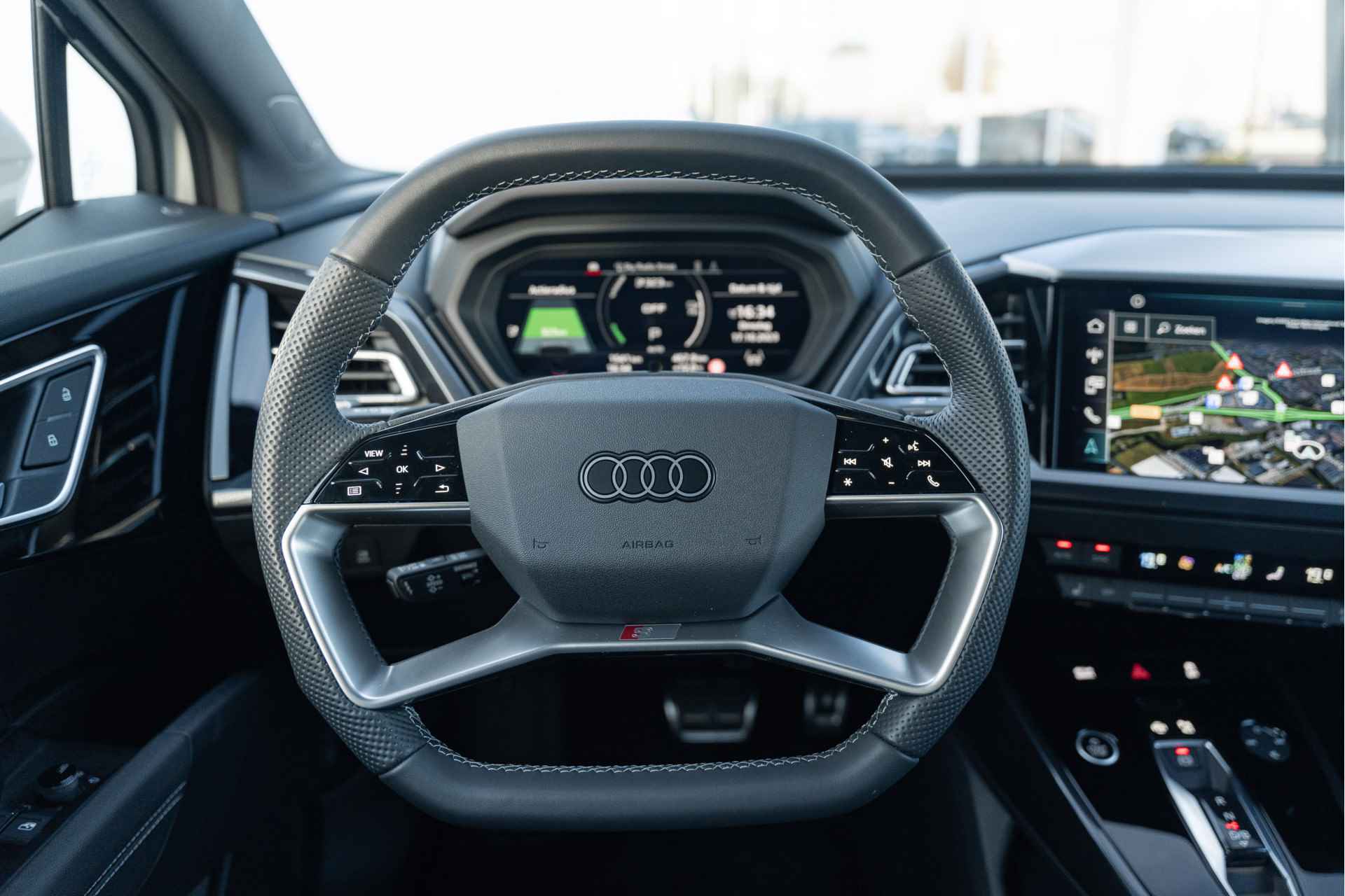 Audi Q4 Sportback e-tron 40 204PK S edition | 21" Velgen | SONOS | Head-Up Display | Adaptive Cruise Control | Optiekpakket Zwart | Privacy Glass | Matri - 39/40