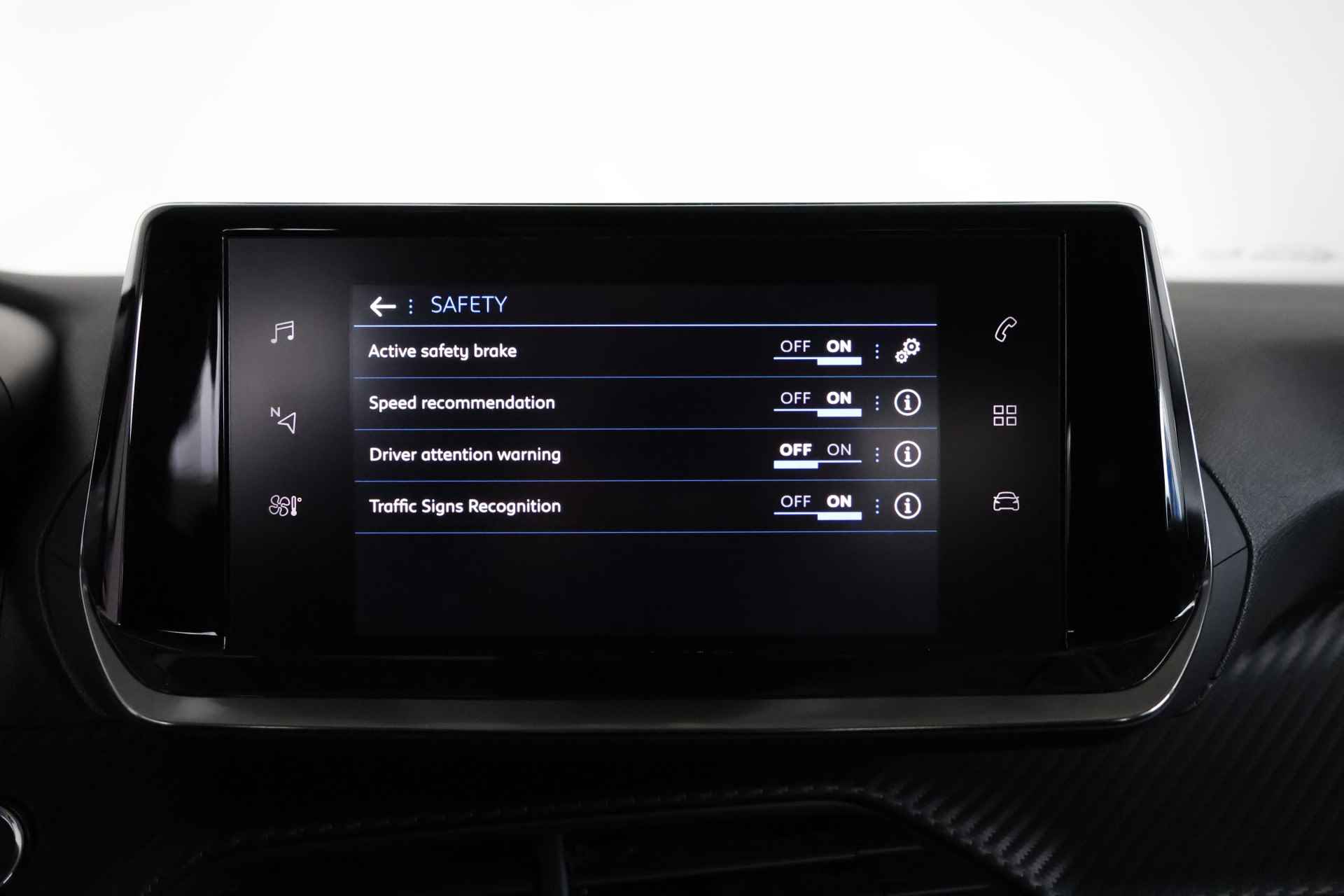 Peugeot 2008 1.2 PureTech Allure / LED / Aut / Cam / Navi / CarPlay - 21/27