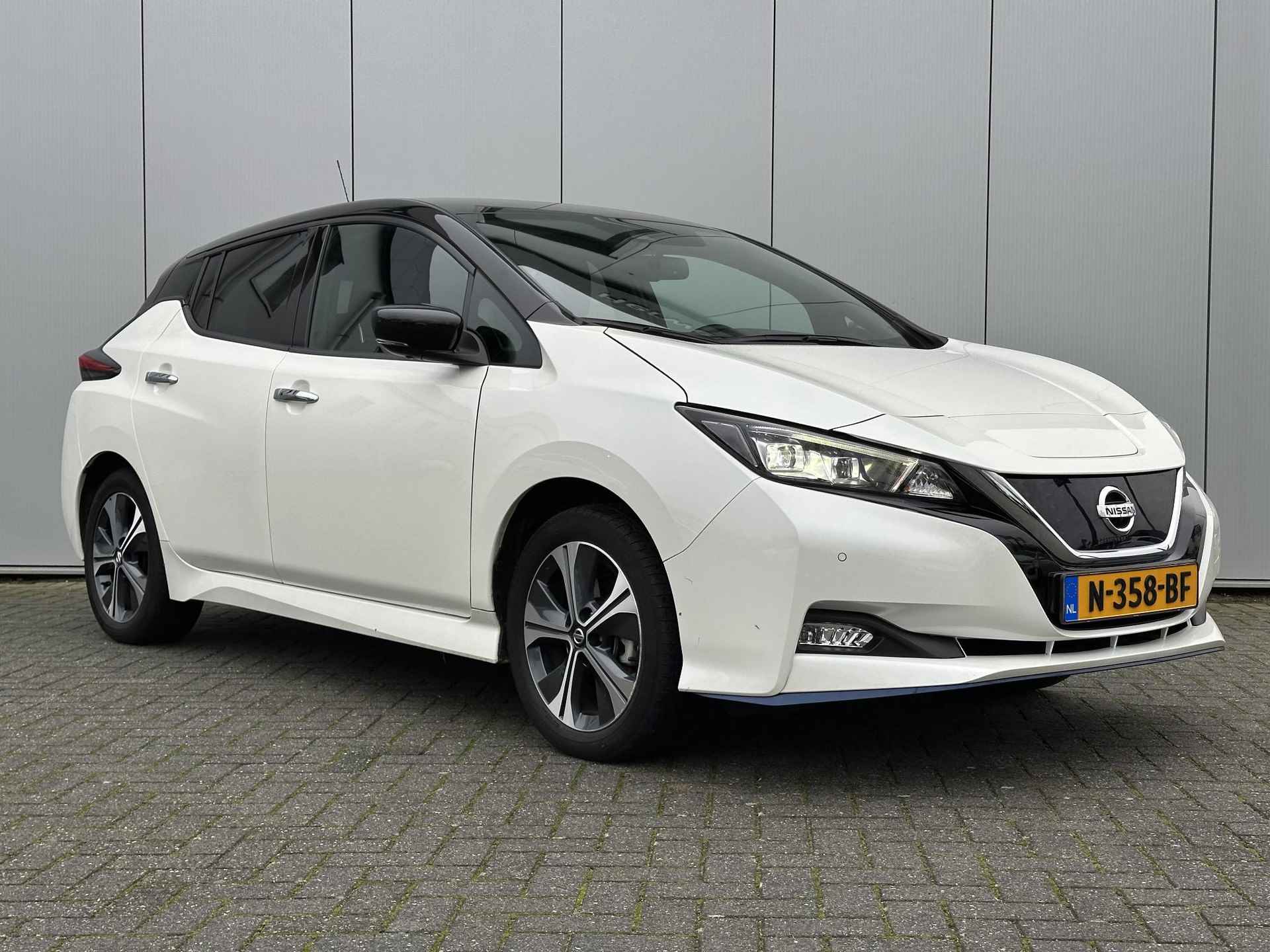 Nissan LEAF e+ N-Connecta 62 kWh / 385 KM WLTP / Navigatie / Fietsendragerhaak / 360 Camera / Stoelverwarming Voor + Achter / Climate & Cruise Control / - 11/44