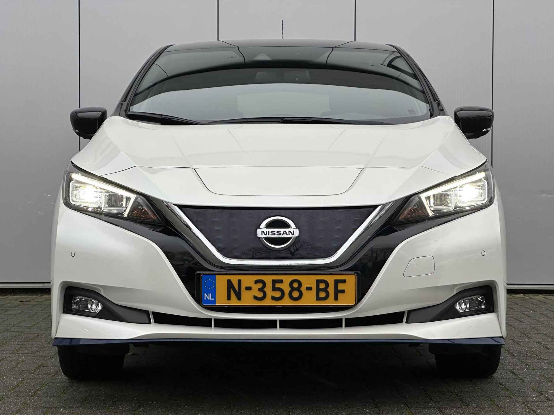 Nissan LEAF e+ N-Connecta 62 kWh / 385 KM WLTP / Navigatie / Fietsendragerhaak / 360 Camera / Stoelverwarming Voor + Achter / Climate & Cruise Control / - 19/44