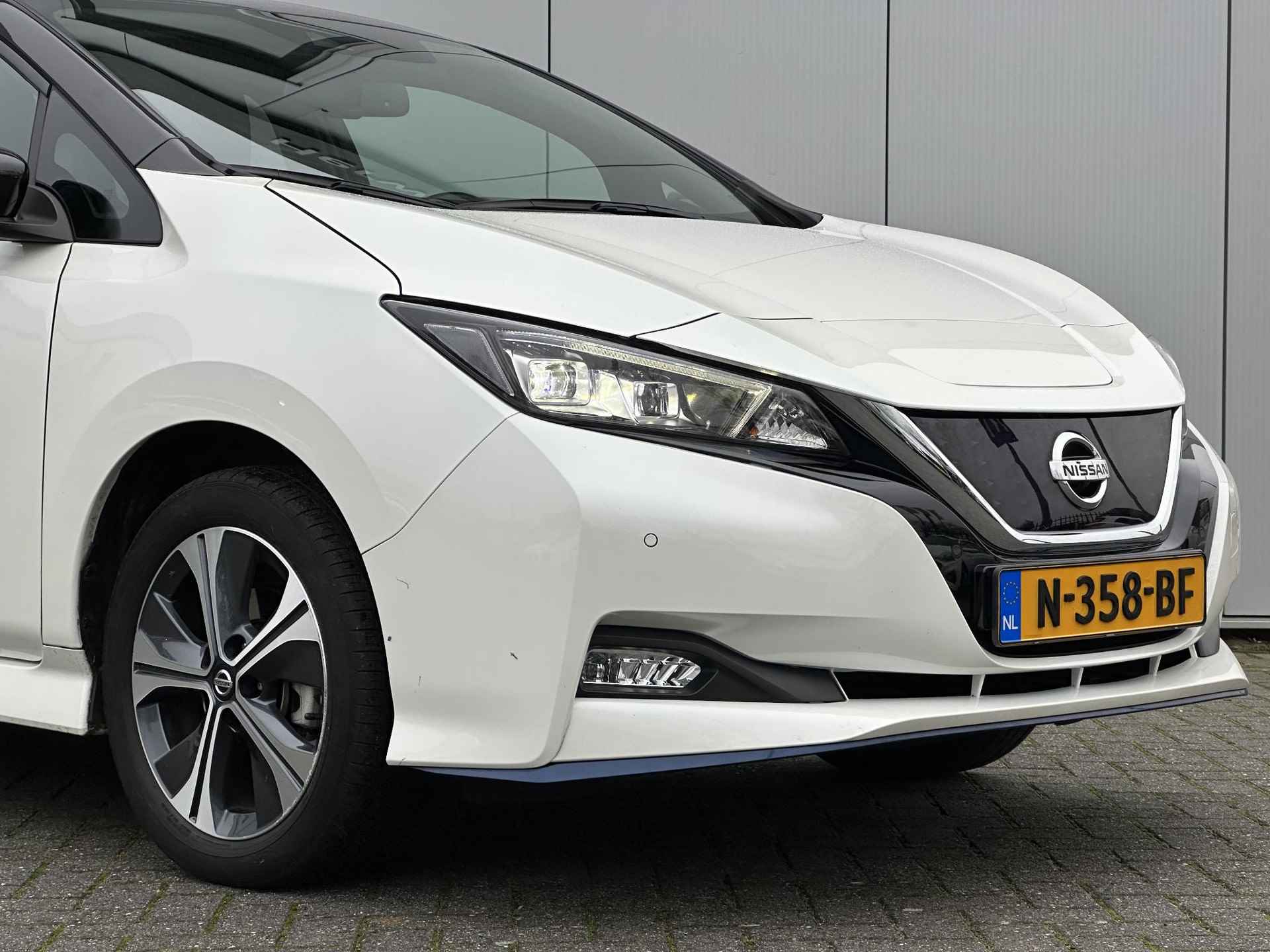 Nissan LEAF e+ N-Connecta 62 kWh / 385 KM WLTP / Navigatie / Fietsendragerhaak / 360 Camera / Stoelverwarming Voor + Achter / Climate & Cruise Control / - 24/44