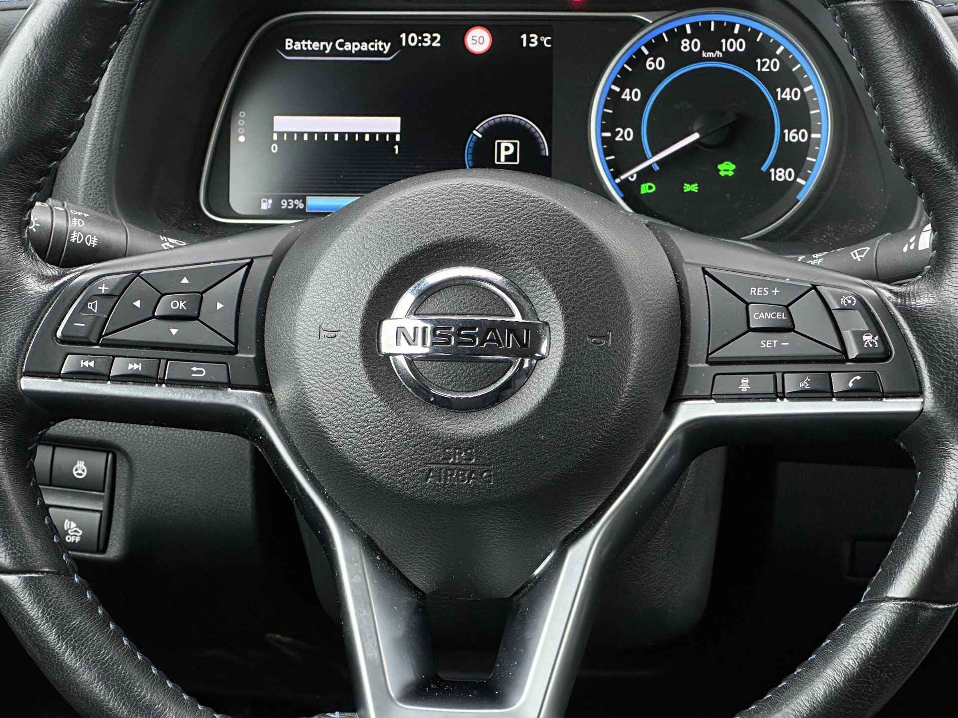 Nissan LEAF e+ N-Connecta 62 kWh / 385 KM WLTP / Navigatie / Fietsendragerhaak / 360 Camera / Stoelverwarming Voor + Achter / Climate & Cruise Control / - 28/44