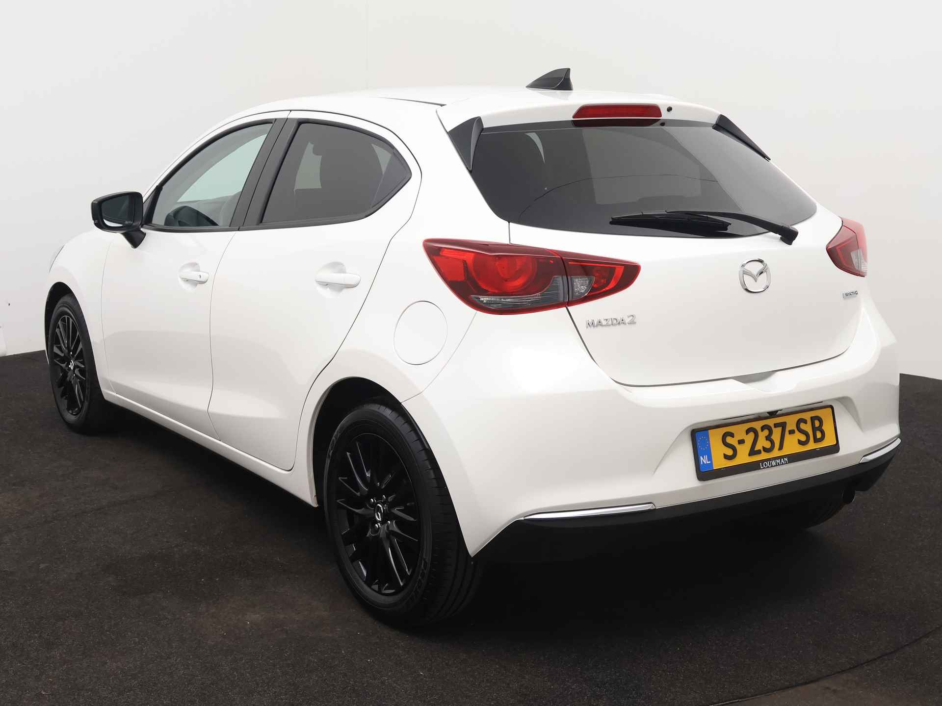 Mazda 2 1.5 Skyactiv-G Sportive - 17/41