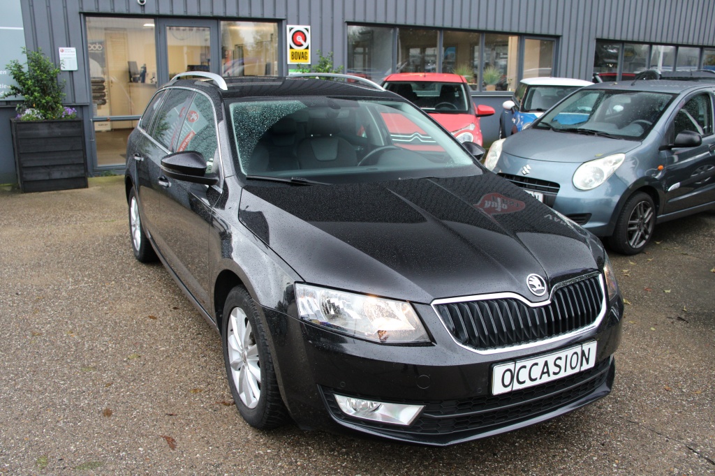 Skoda Octavia Combi 1.0 TSI Grt Amb Bns