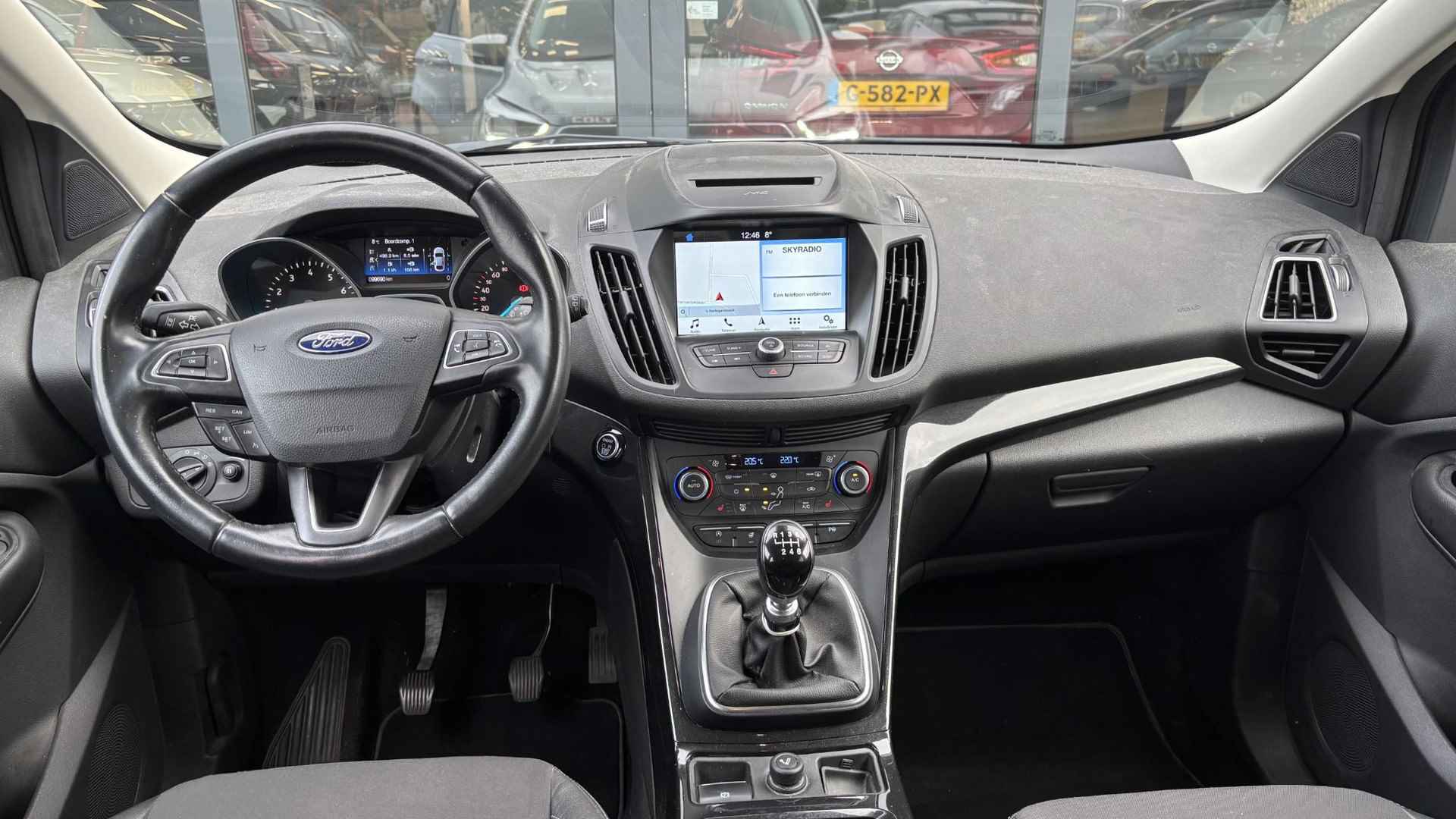 Ford Kuga 1.5 EcoBoost 150 Titanium | Achteruitrijcamera | Stoelverwarming | Trekhaak - 4/30