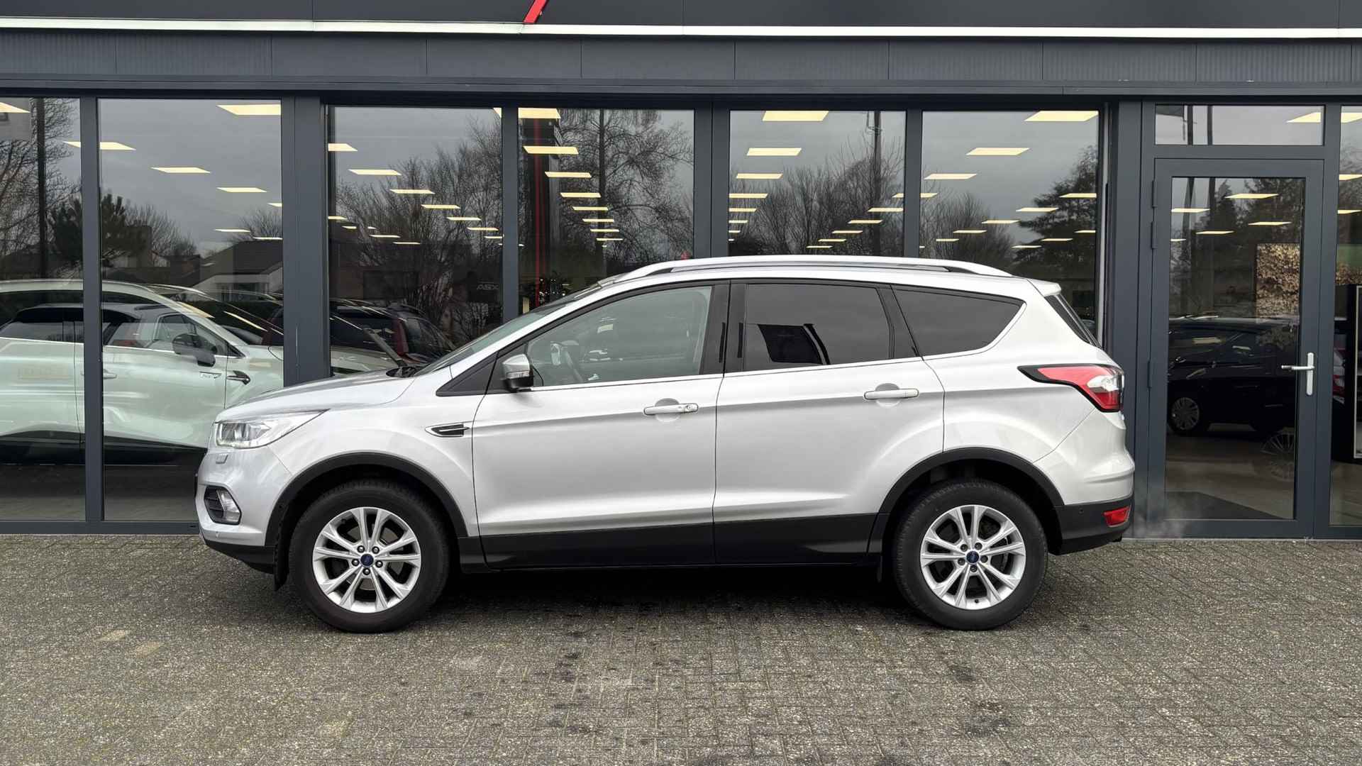 Ford Kuga 1.5 EcoBoost 150 Titanium | Achteruitrijcamera | Stoelverwarming | Trekhaak - 15/30