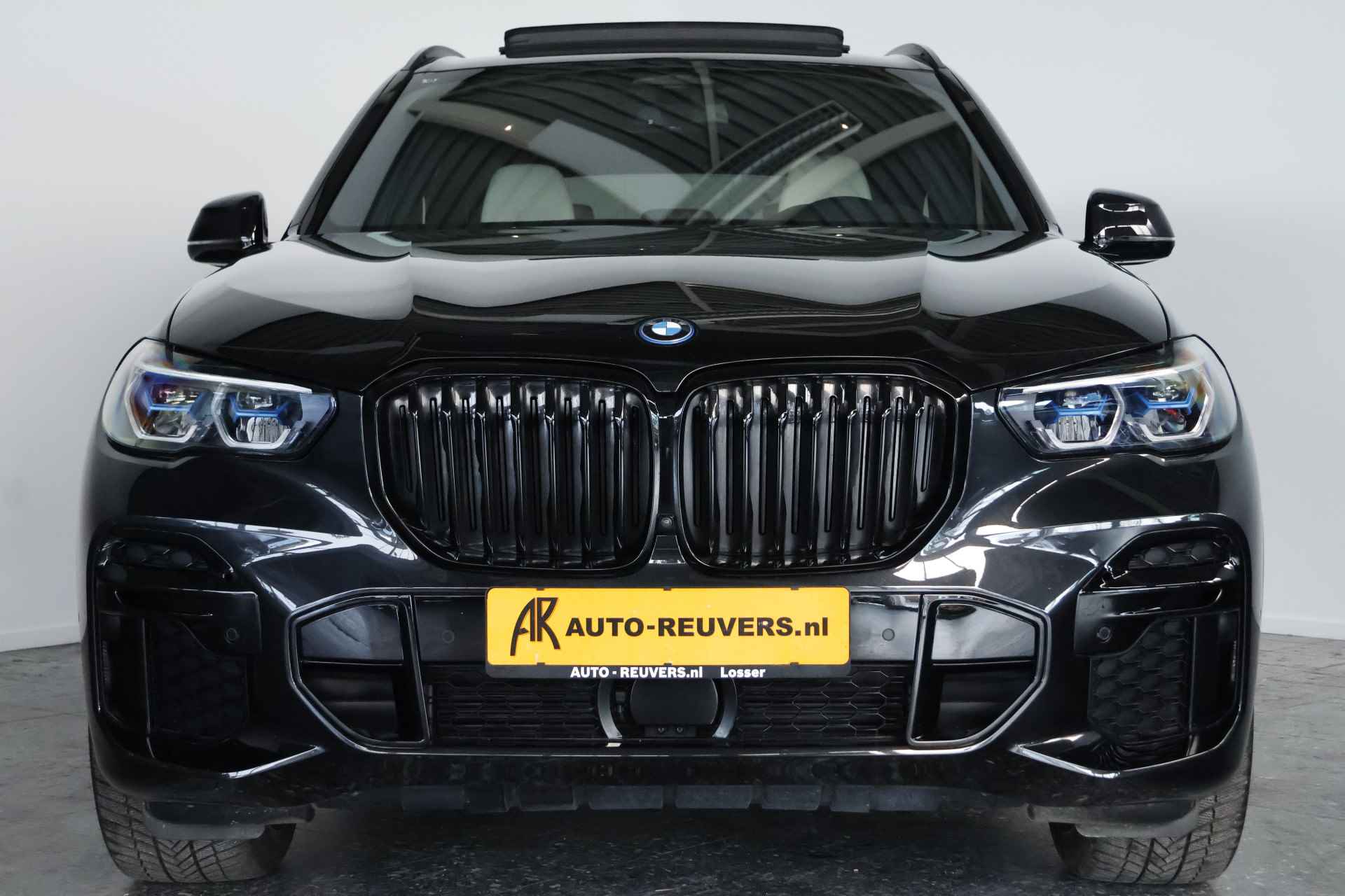 BMW X5 xDrive45e M-Sport / Sky Lounge Opendak /  HUD / HarmanKardon / Pilot assist - 7/51