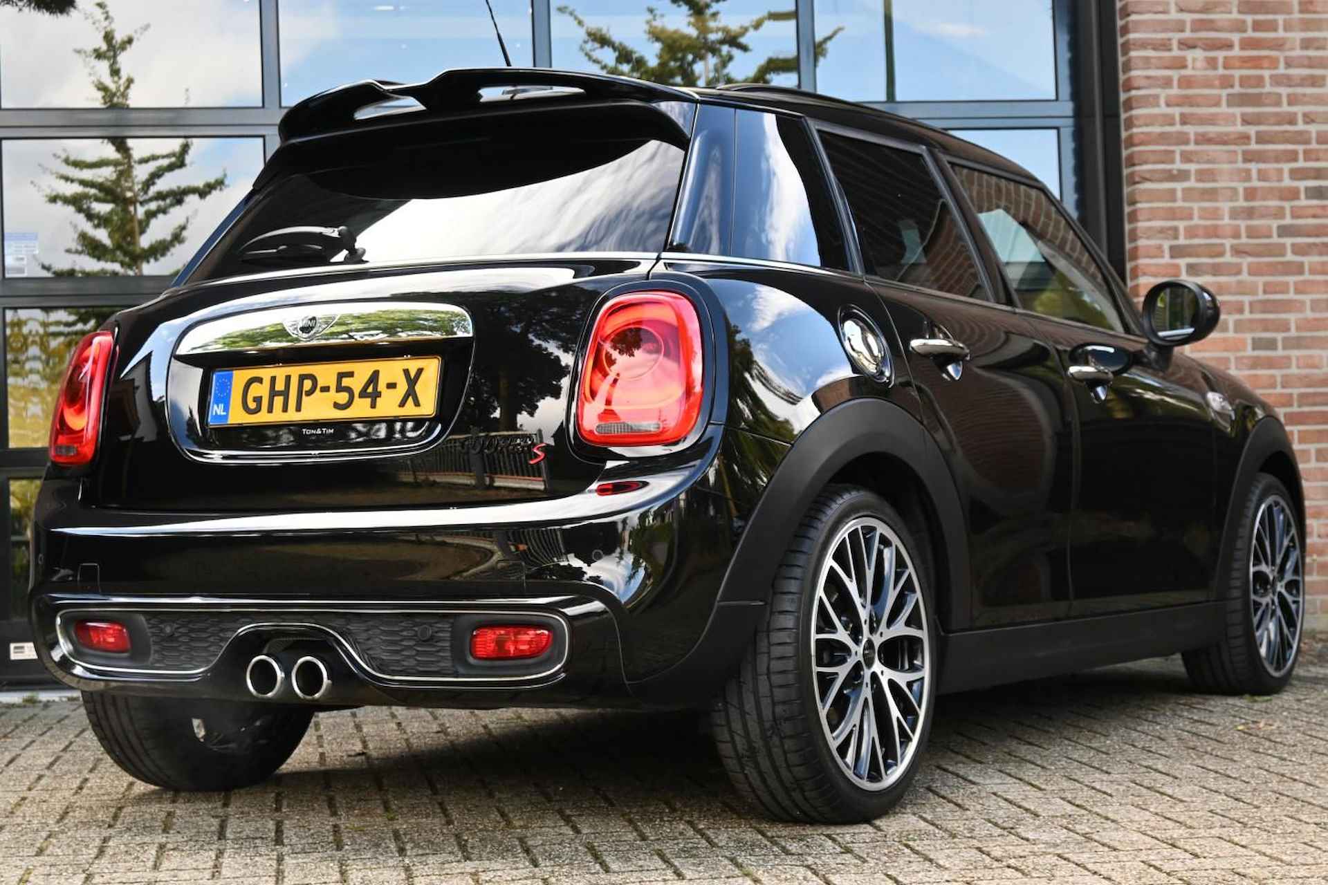 Mini Mini 2.0 Cooper S Chili BLACK Pano Leder H&K A.Cruise DealerOH '17 - 7/49