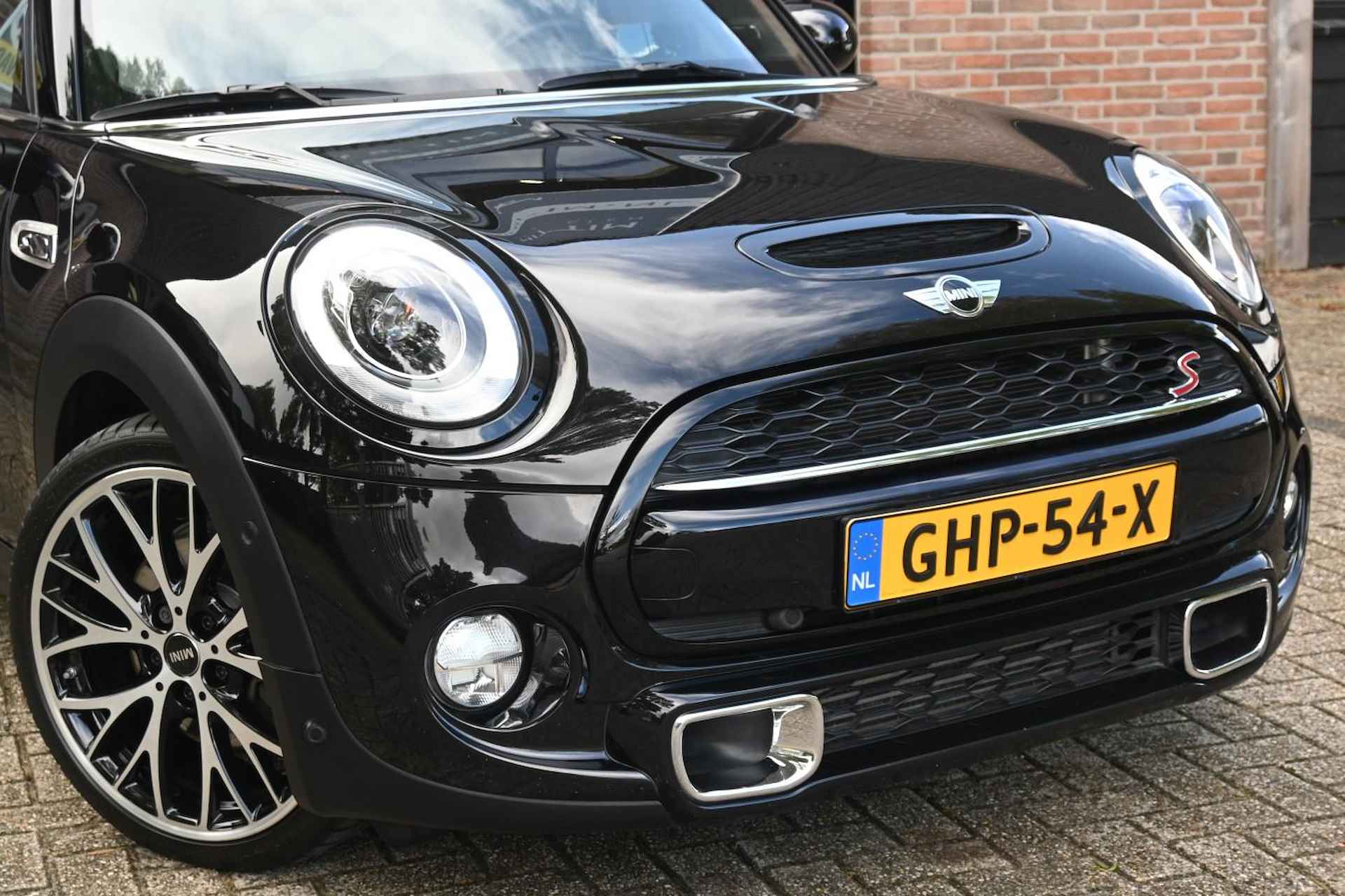 Mini Mini 2.0 Cooper S Chili BLACK Pano Leder H&K A.Cruise DealerOH '17 - 10/49