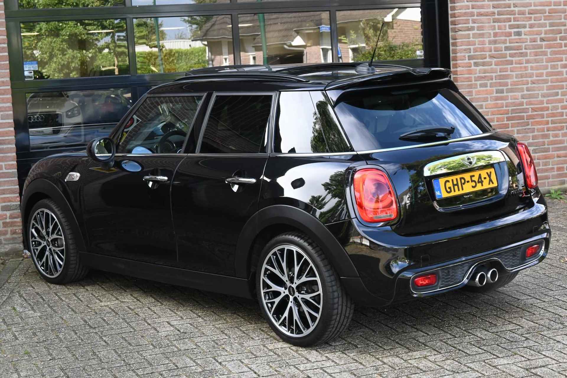 Mini Mini 2.0 Cooper S Chili BLACK Pano Leder H&K A.Cruise DealerOH '17 - 29/49