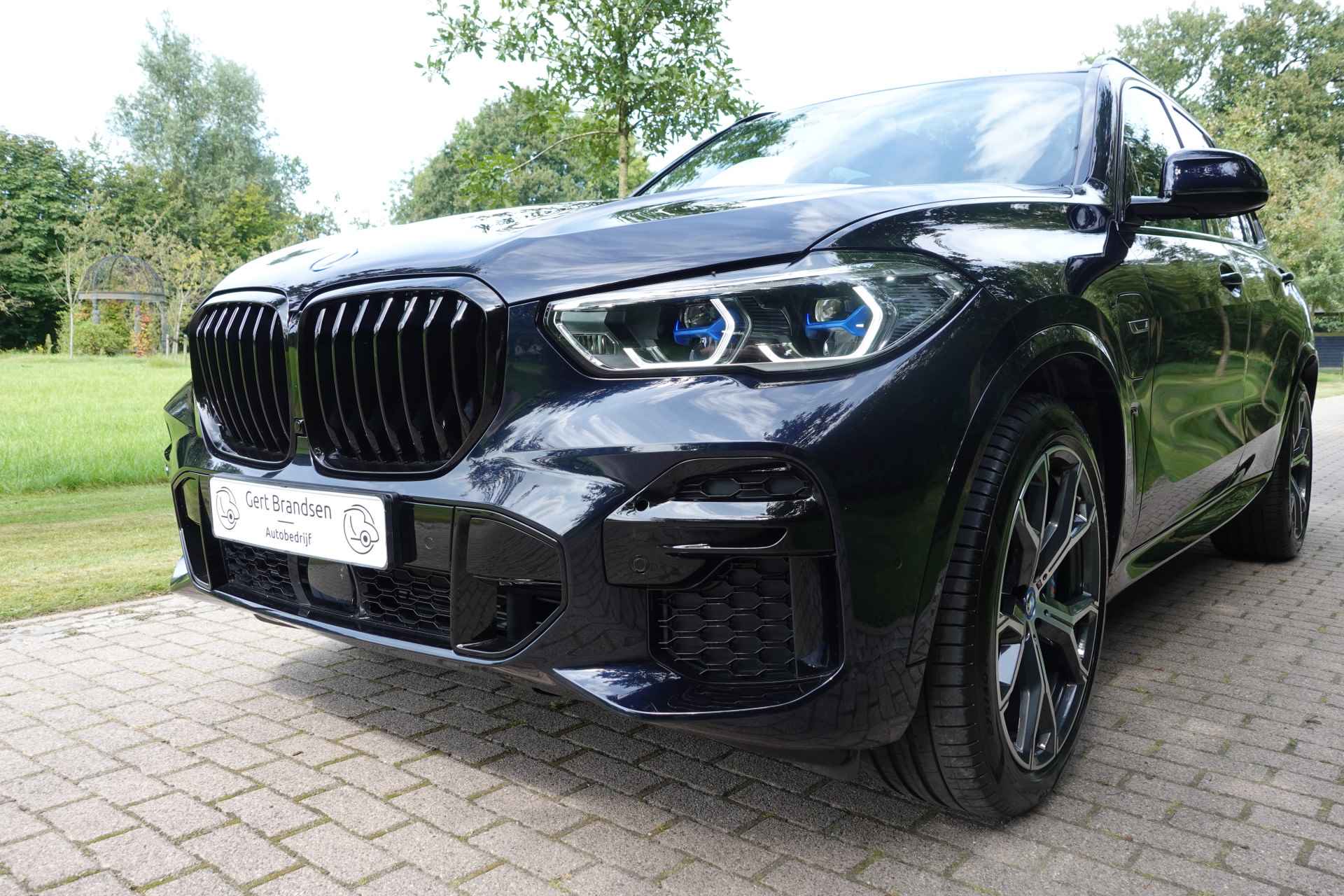 BMW X5 xDrive45e High Executive Luchtvering Pano Individuel Inclusief winterset 20'' - 16/50