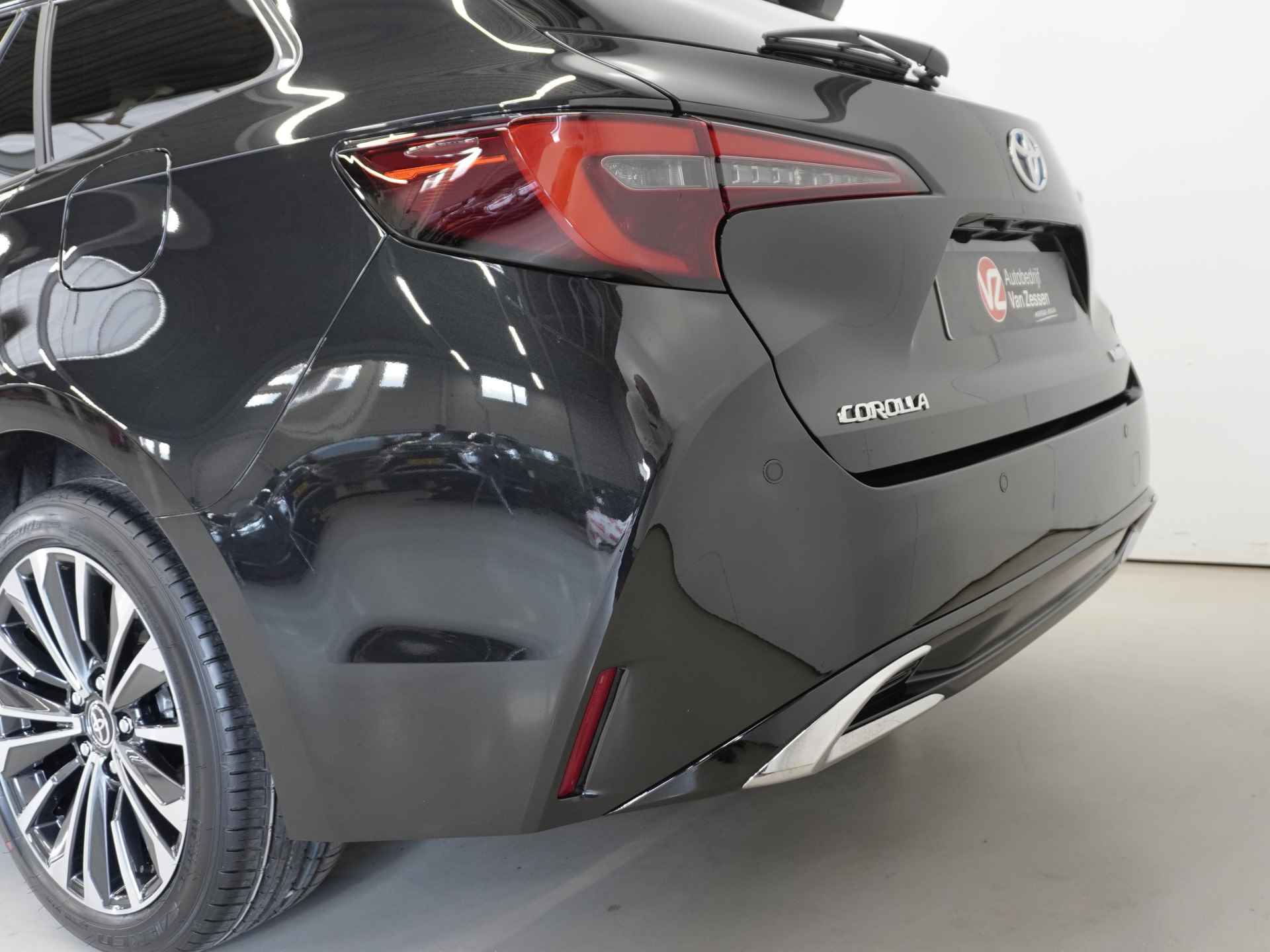 Toyota Corolla Touring Sports 1.8 Hybrid Team D | Nieuw model | Tech pakket  | Navi | Ongebruikte auto | Rijklaarprijs - 5/44