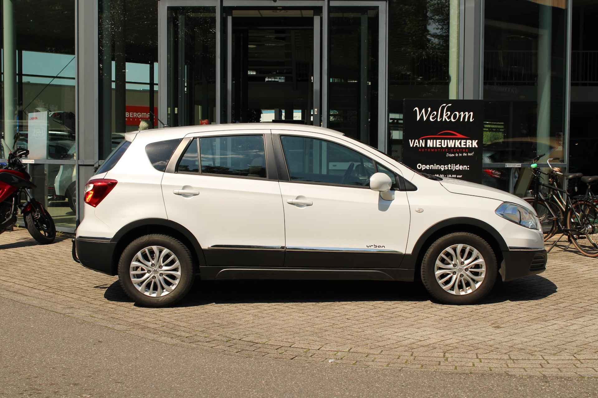 Suzuki S-Cross 1.6 DDiS 120pk Comfort Cruise Control Trekhaak 4 Seizoen Banden - 3/31